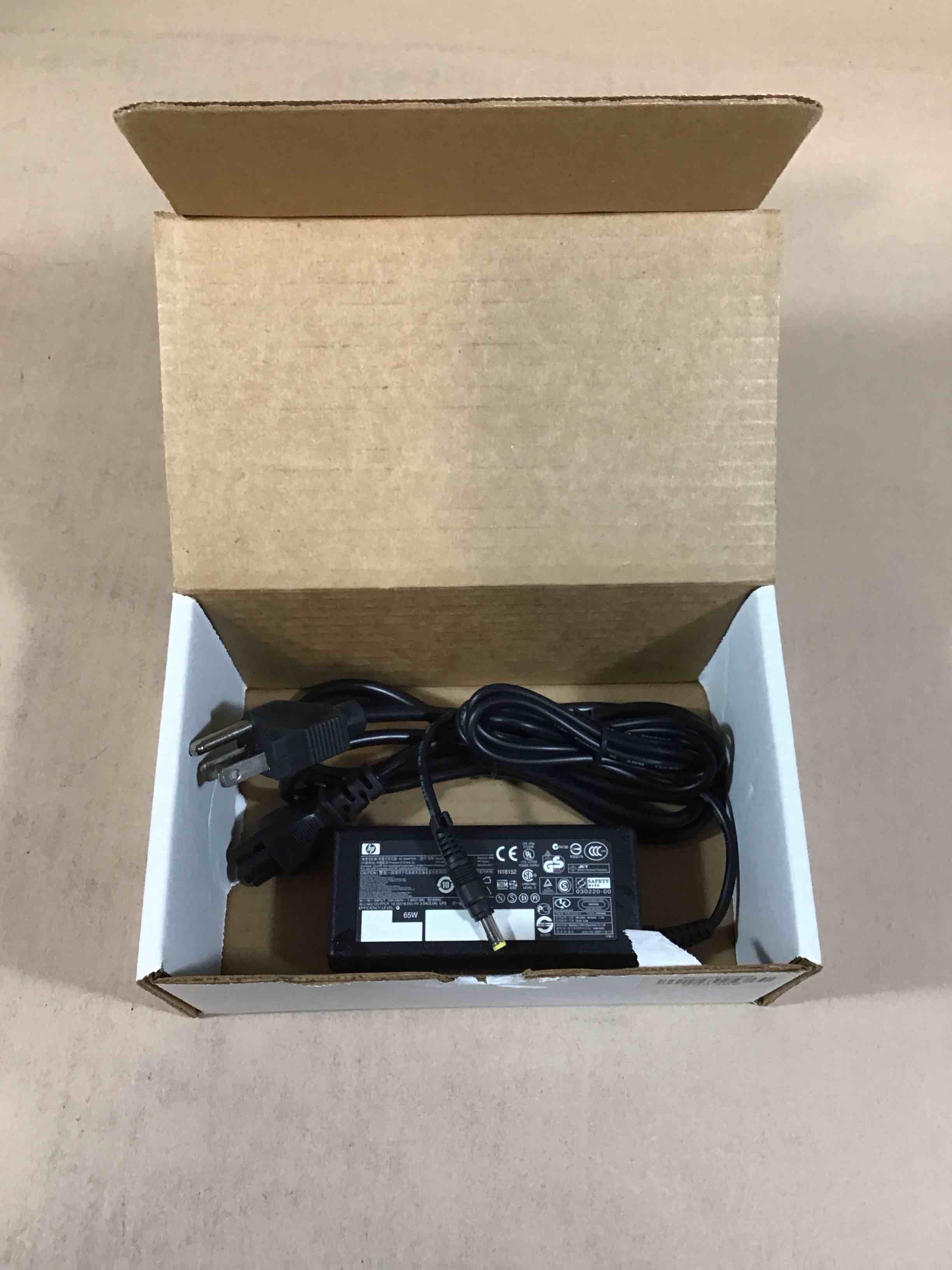 Condition photo showing Good Condition for original hp 65w laptop adapter