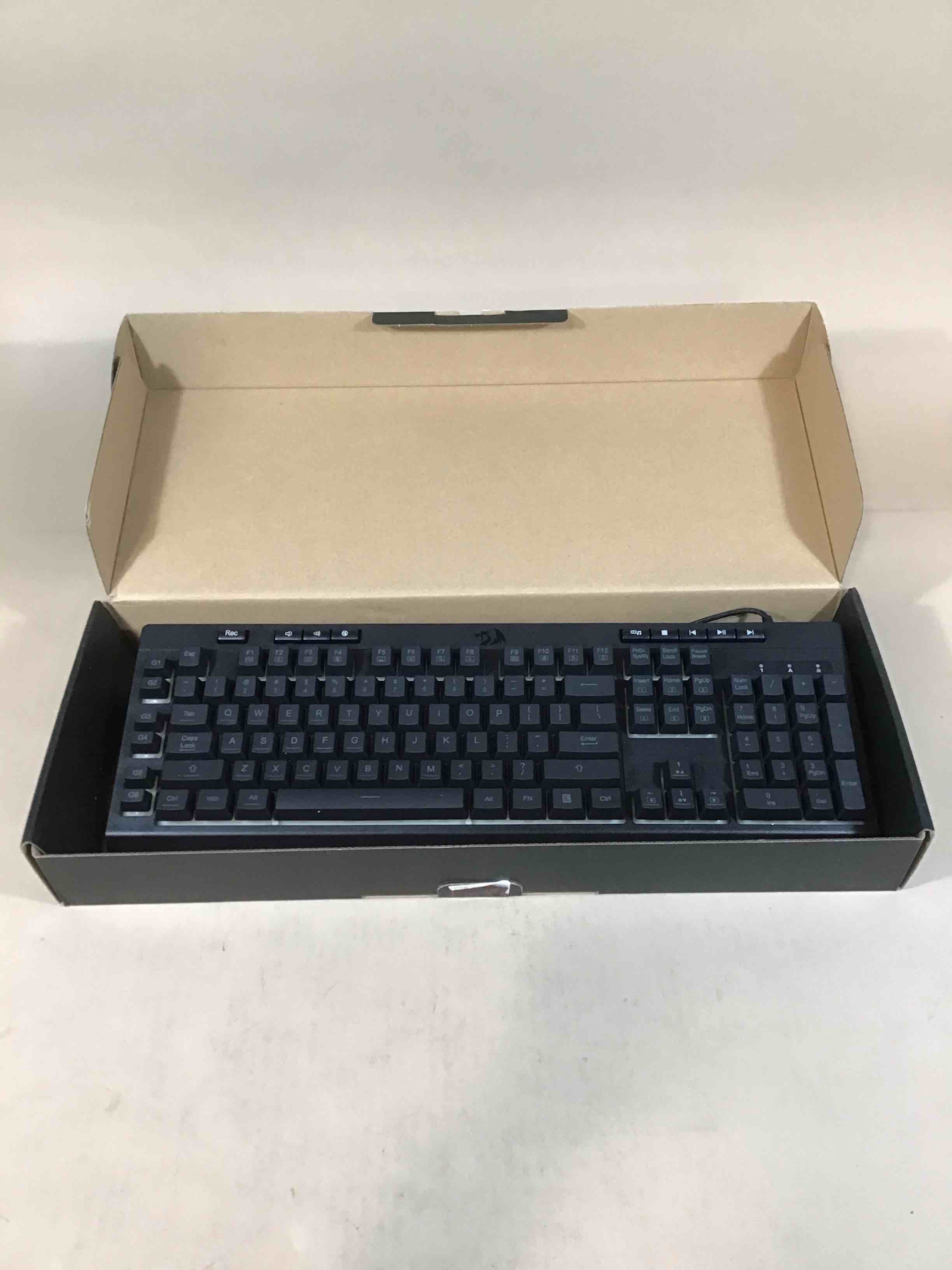 https://s3.amazonaws.com/lotting-images-prod/bidfta/PNK4913777_1779994804496.jpeg