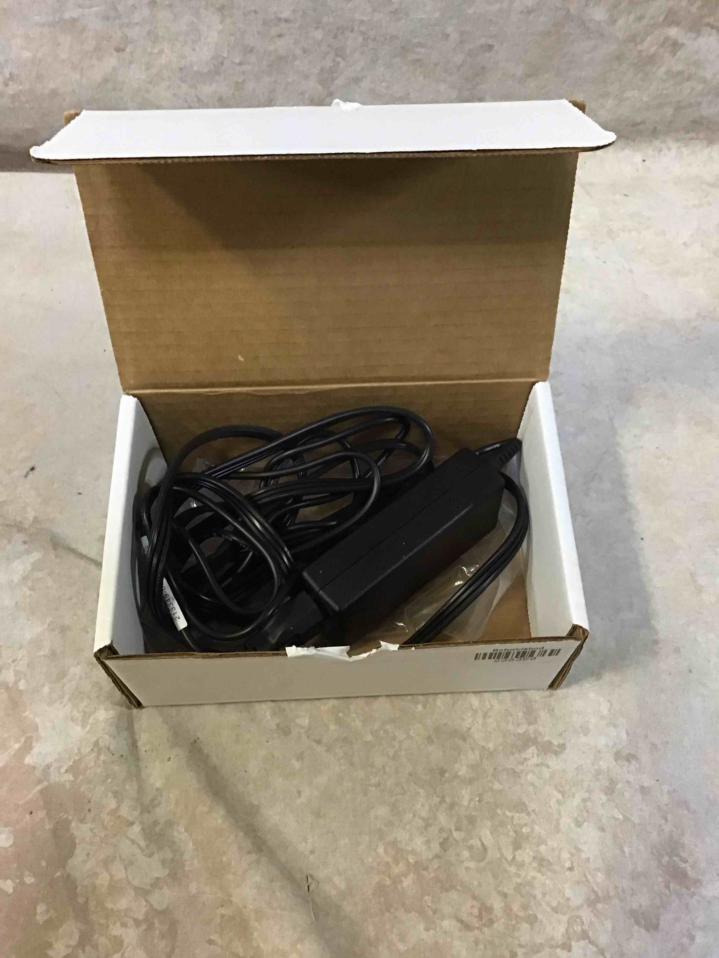 https://s3.amazonaws.com/lotting-images-prod/bidfta/PNK4913817_1780077305005.jpeg