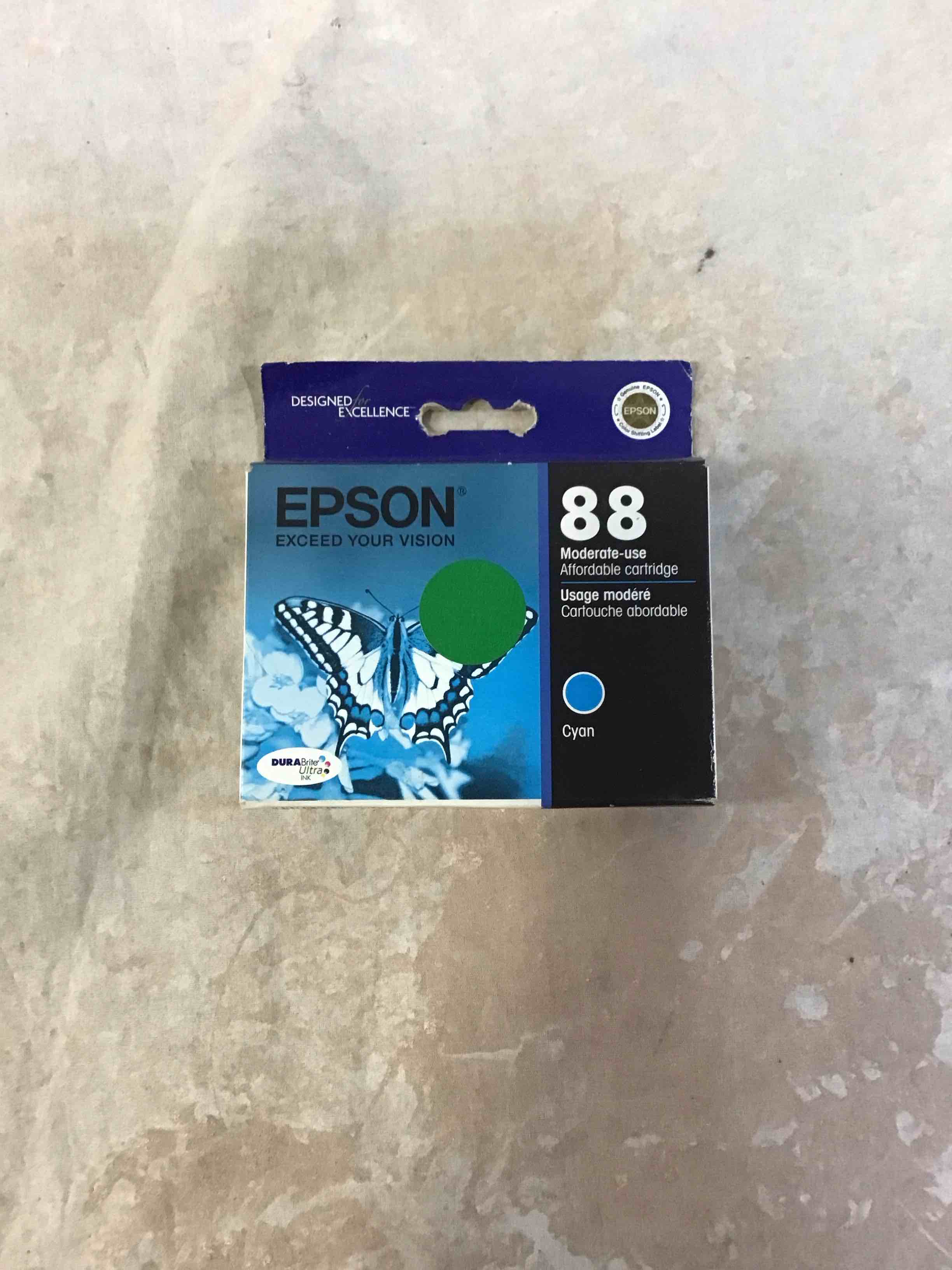 Condition photo showing New/Like New for epson t088220 (t0882) cyan oem ink cartridge