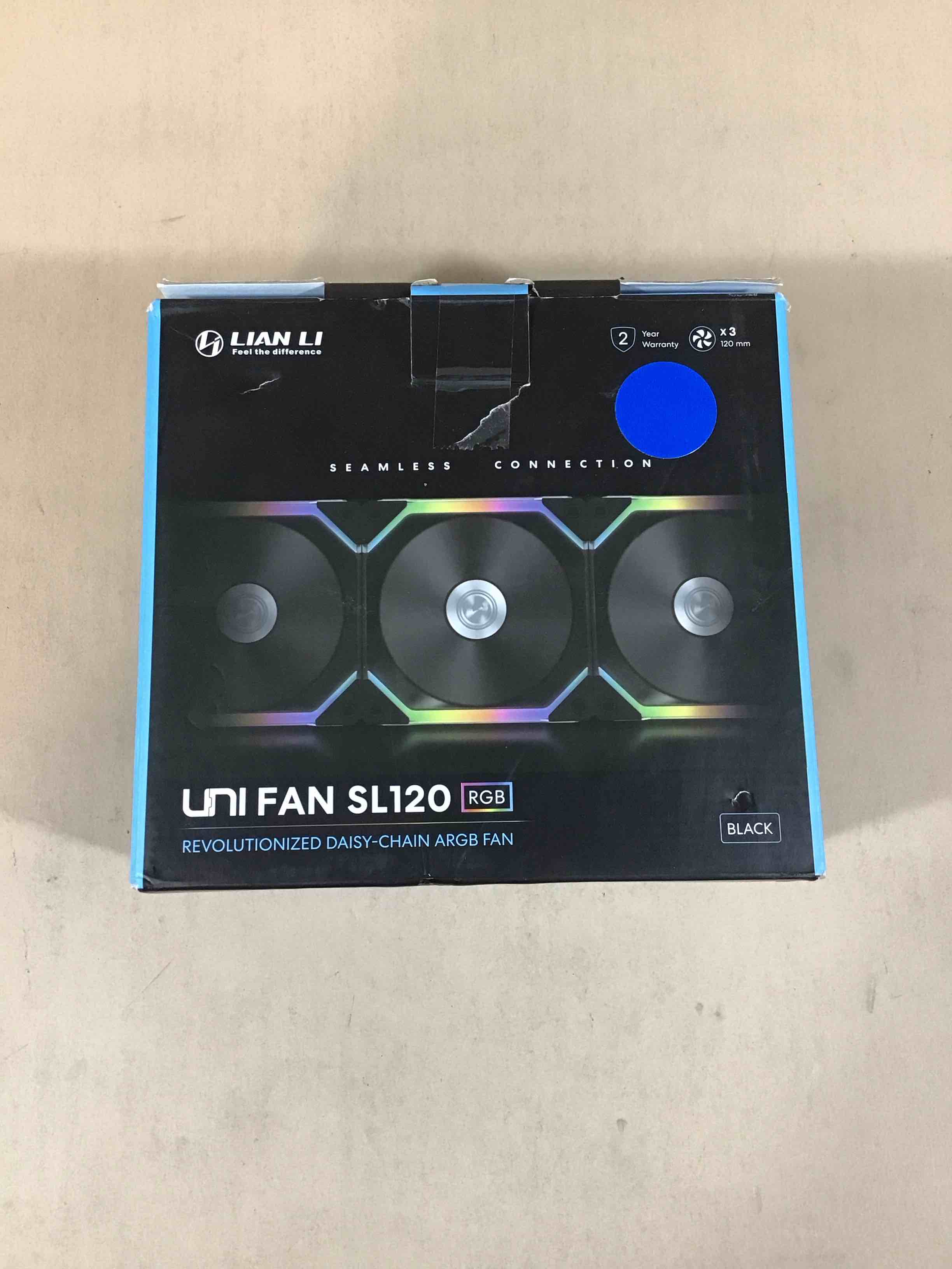 Condition photo showing Good Condition for lian-li uf-sl120-3b hydraulic bearing fan with controller black - pack of 3