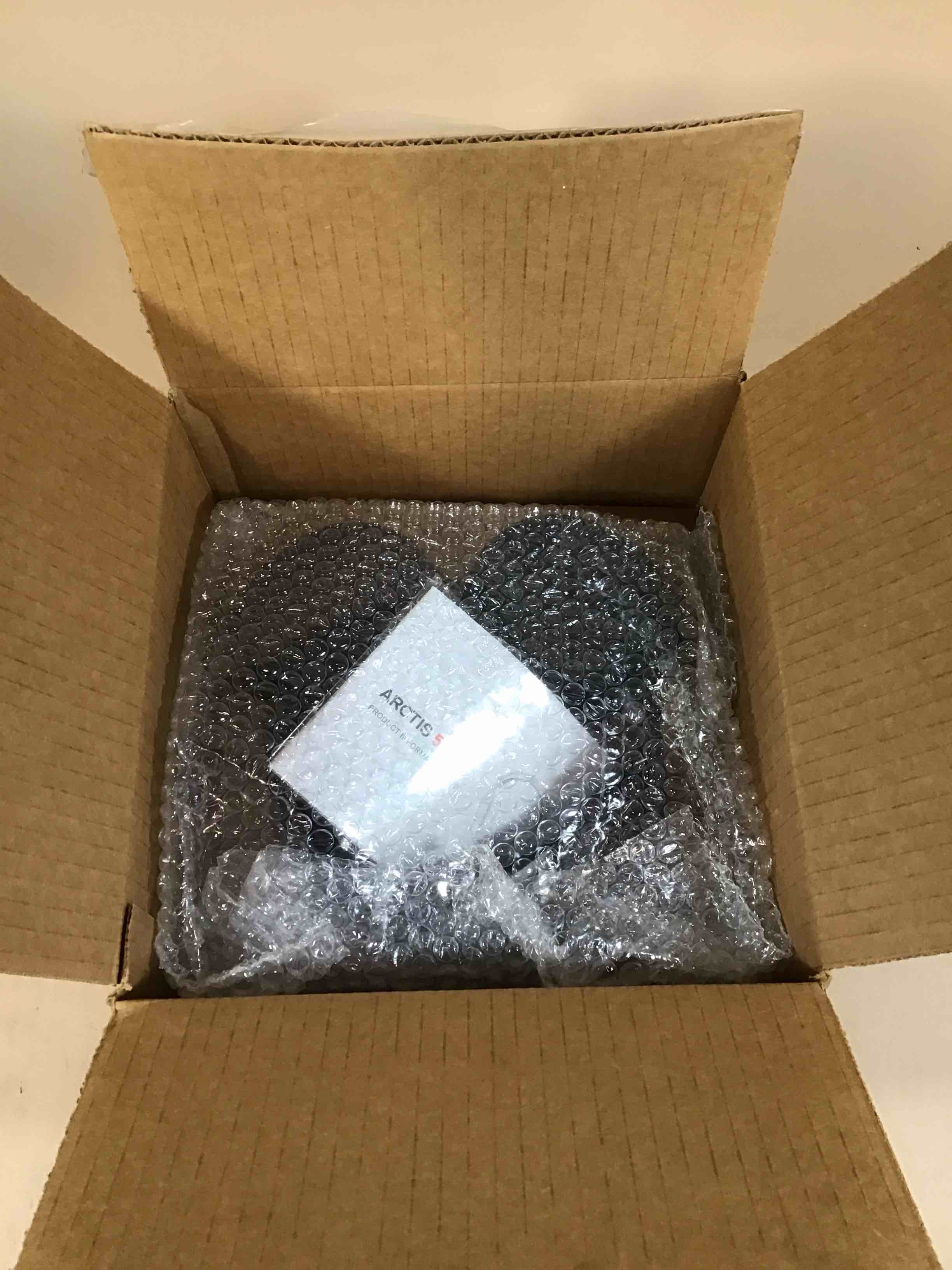 Condition photo showing Good Condition for steel series arctis 5 gaming headset