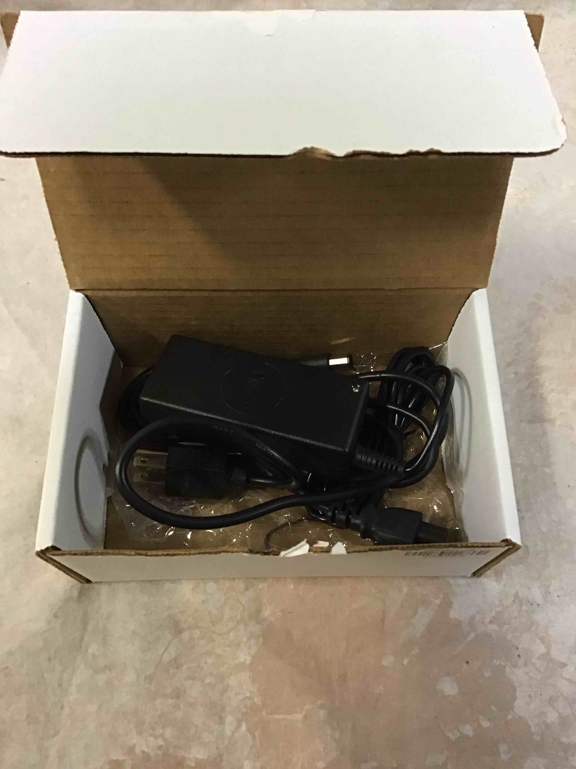 Condition photo showing Good Condition for original dell pa-21 65w laptop adapter