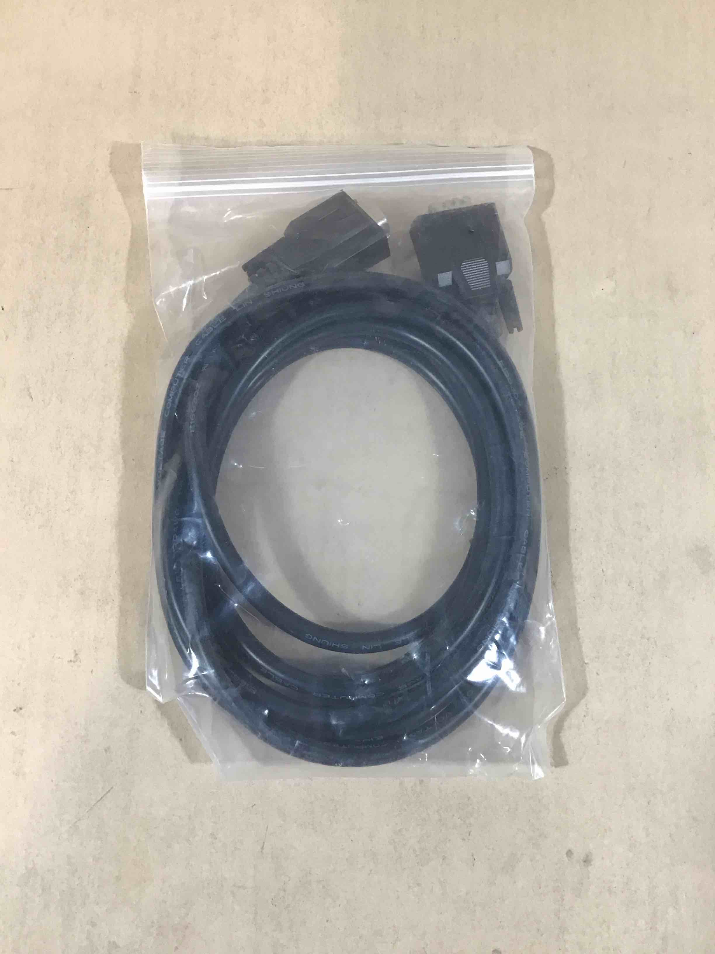 Condition photo showing Good Condition for vga cable