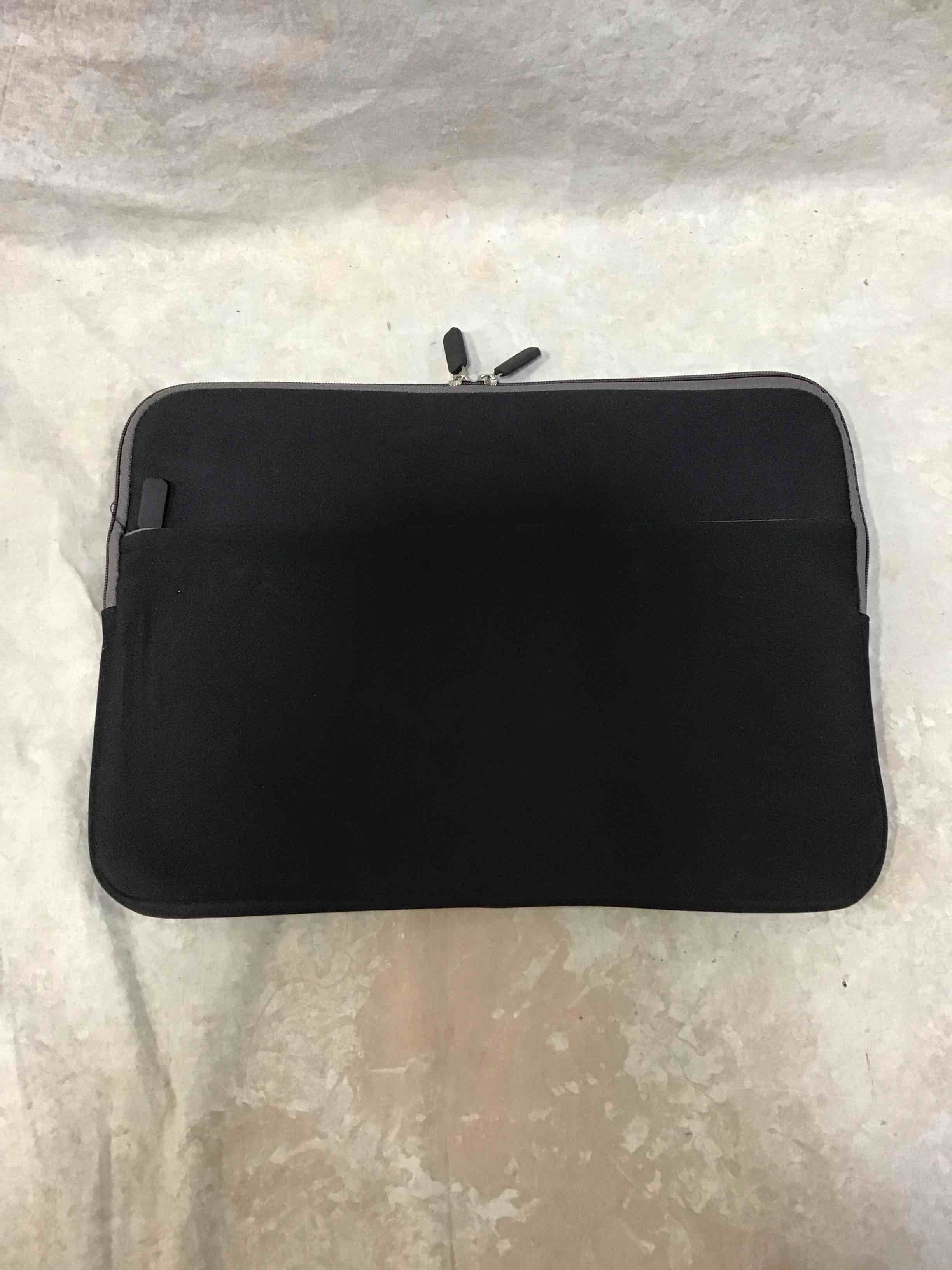 laptop sleeve