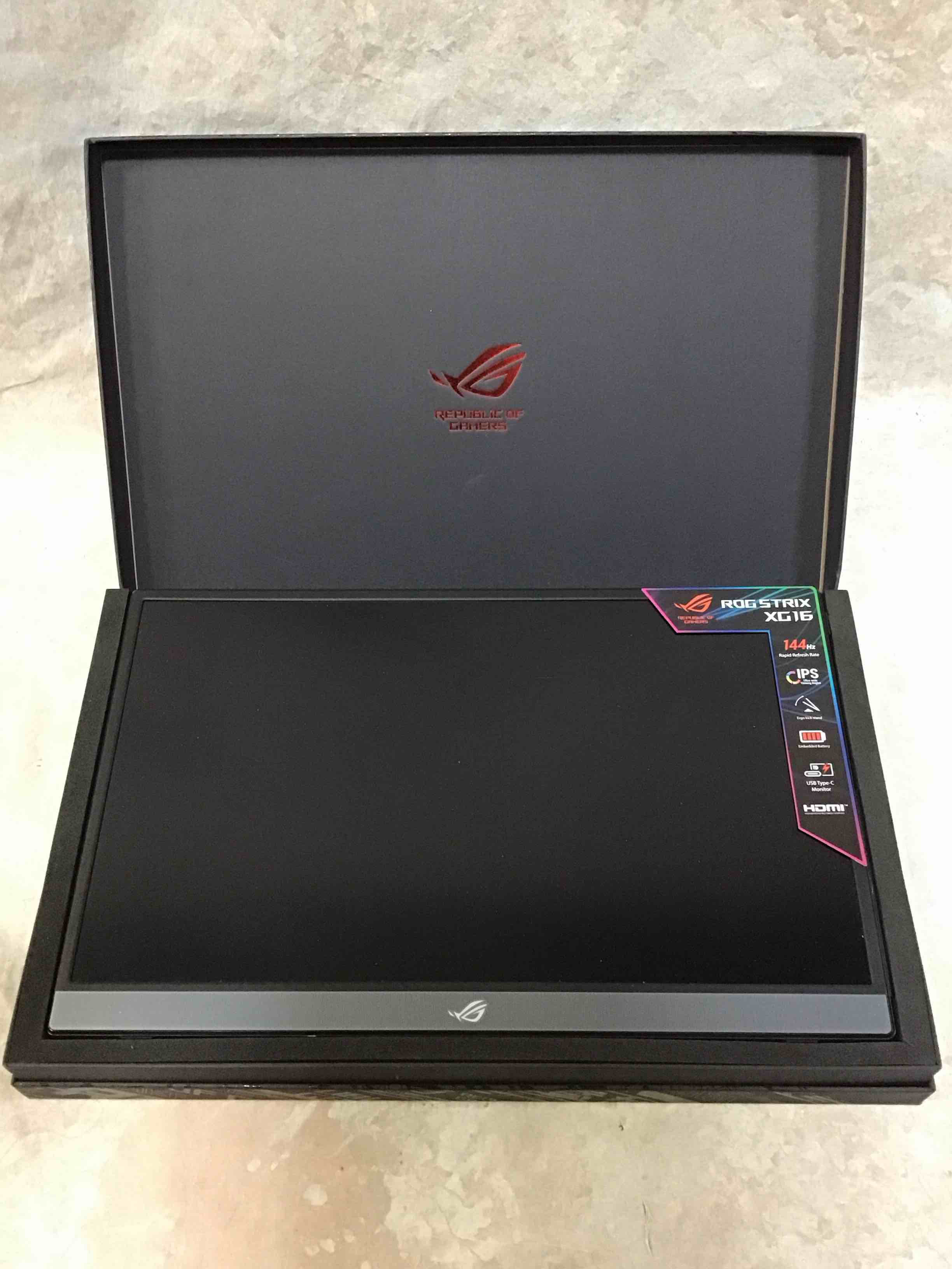 Condition photo showing Good Condition for rog strix xg16 portable gaming monitor