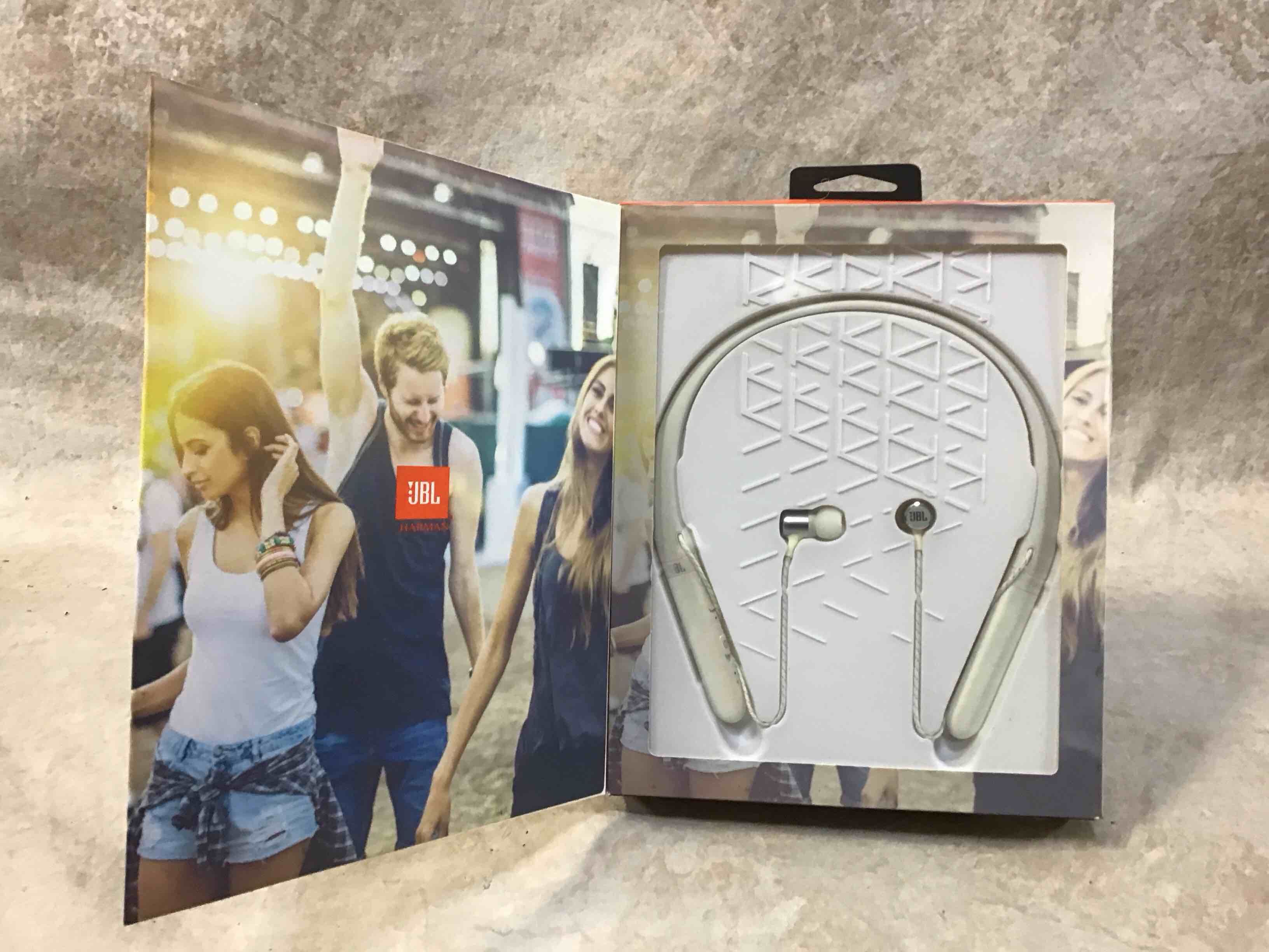 Condition photo showing Good Condition for jbl live 200bt wireless in-ear neckband headphones