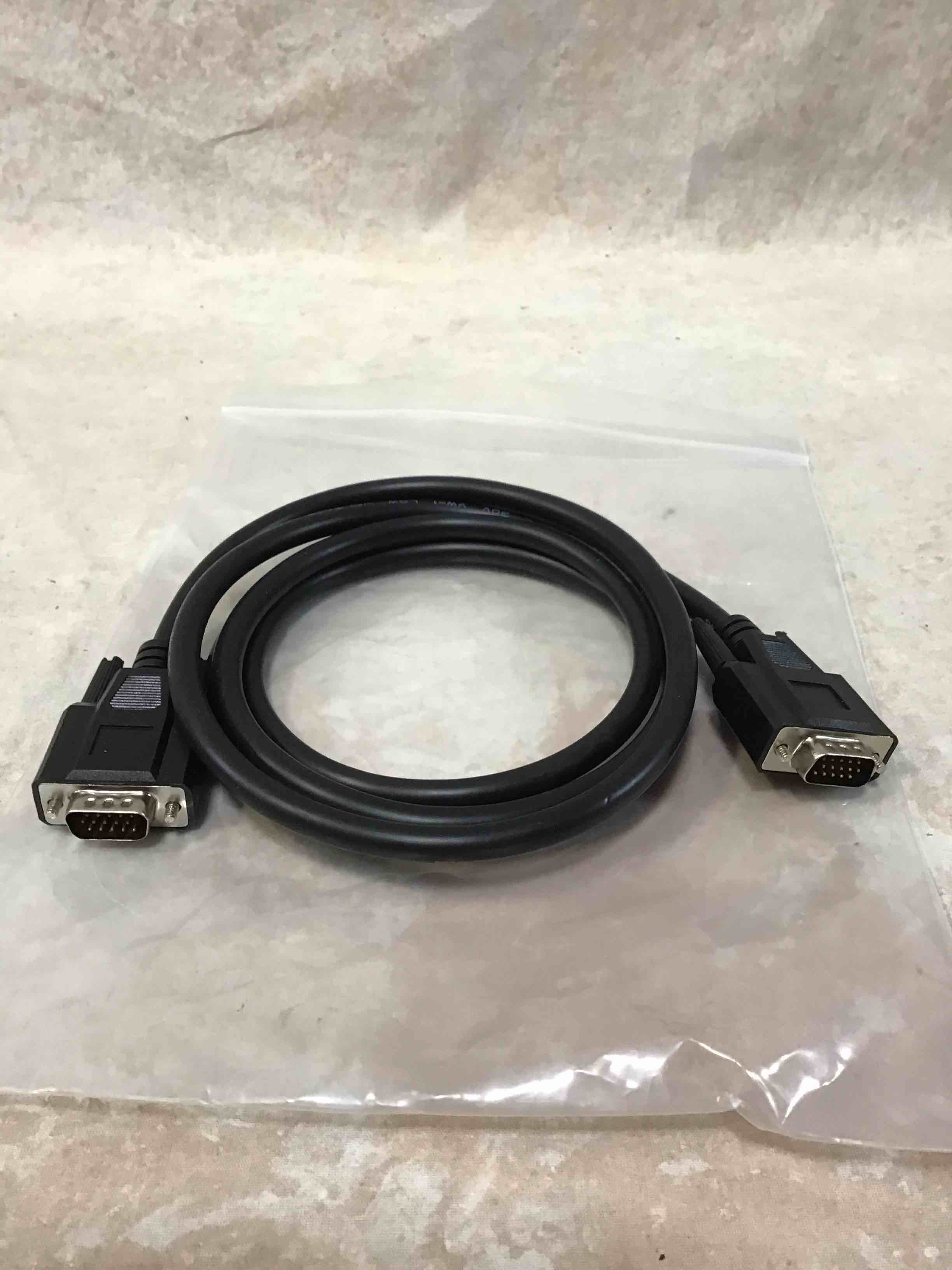 Condition photo showing Good Condition for 6’ vga cable