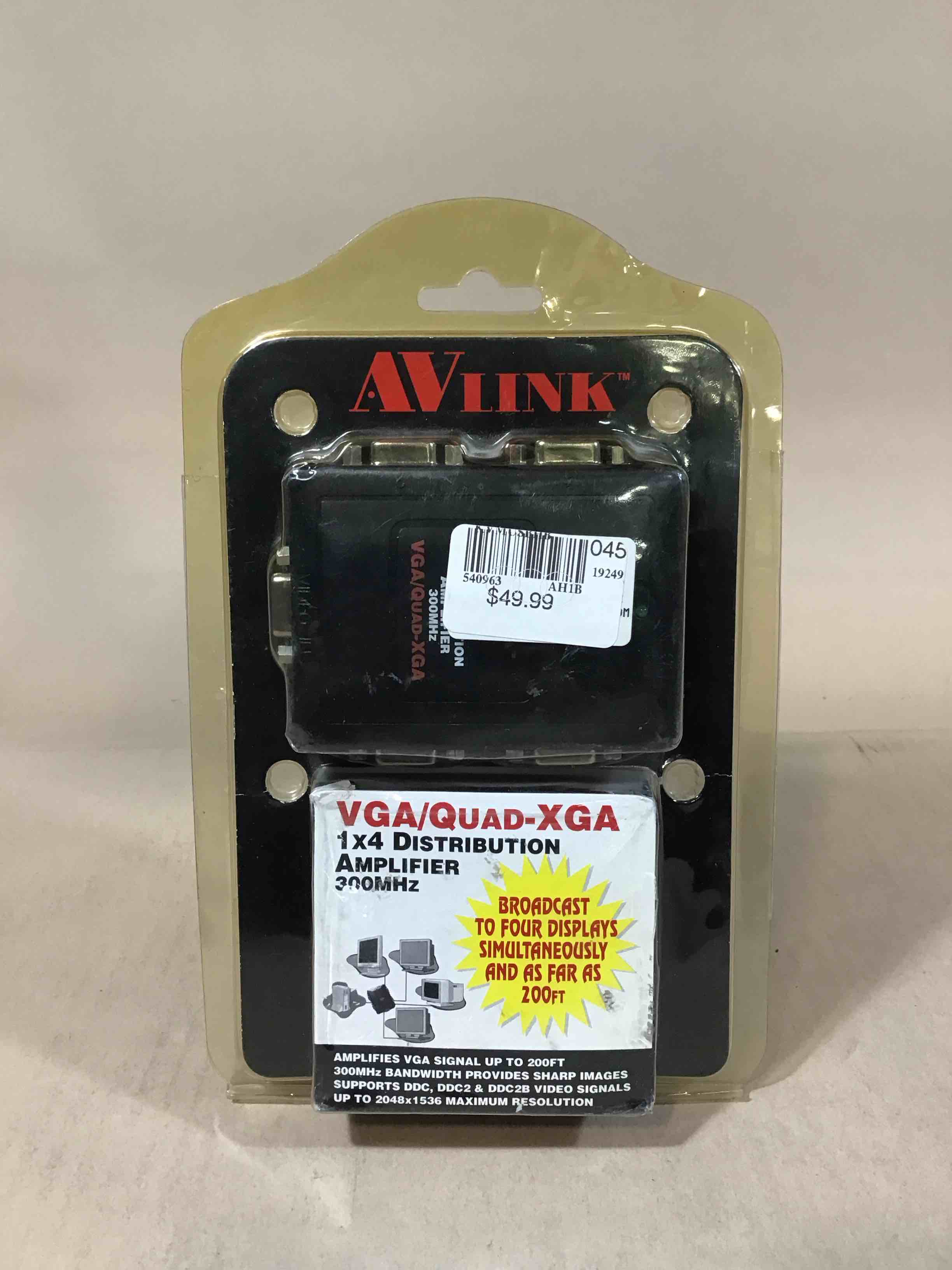 Condition photo showing New/Like New for qvs msv14c 4port vga/gag compact video (b001bqmg9a)