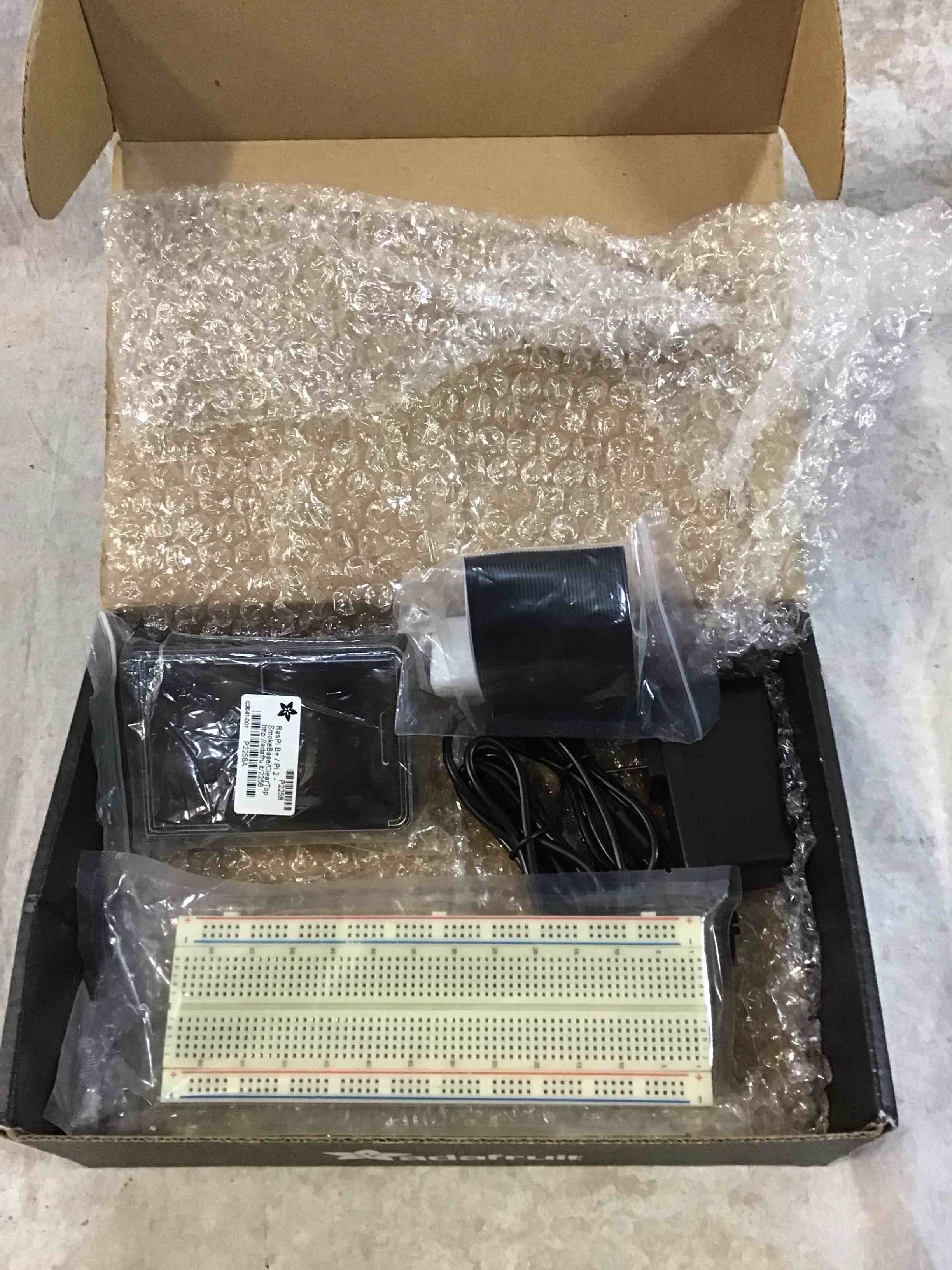 Condition photo showing Good Condition for raspberry pi 2 b+ starter pack - adafru.it/2126