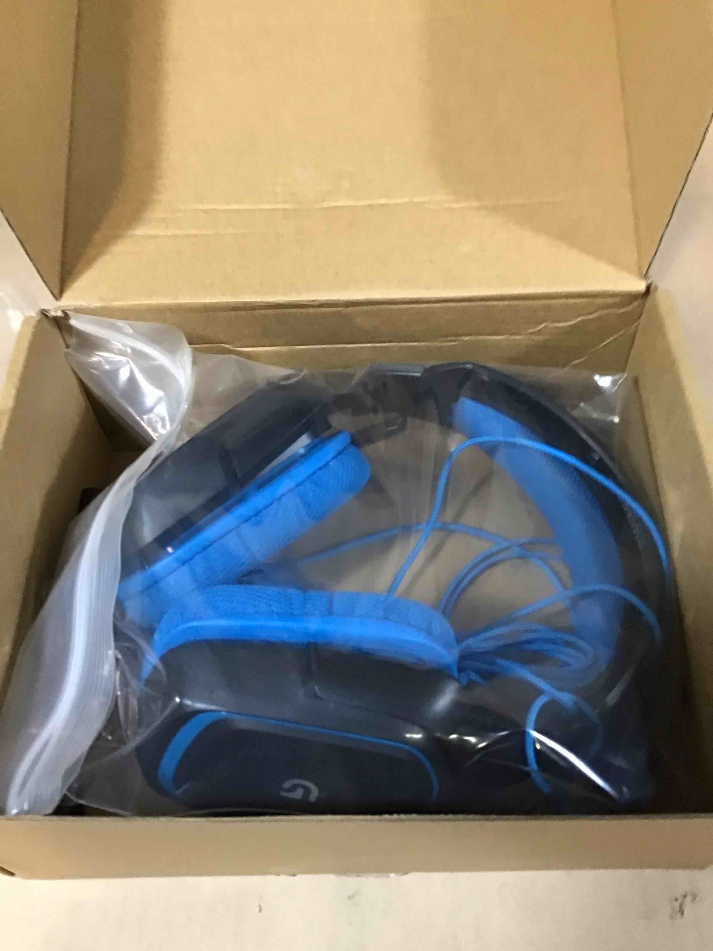https://s3.amazonaws.com/lotting-images-prod/bidfta/PNK4916356_1788292244988.jpeg