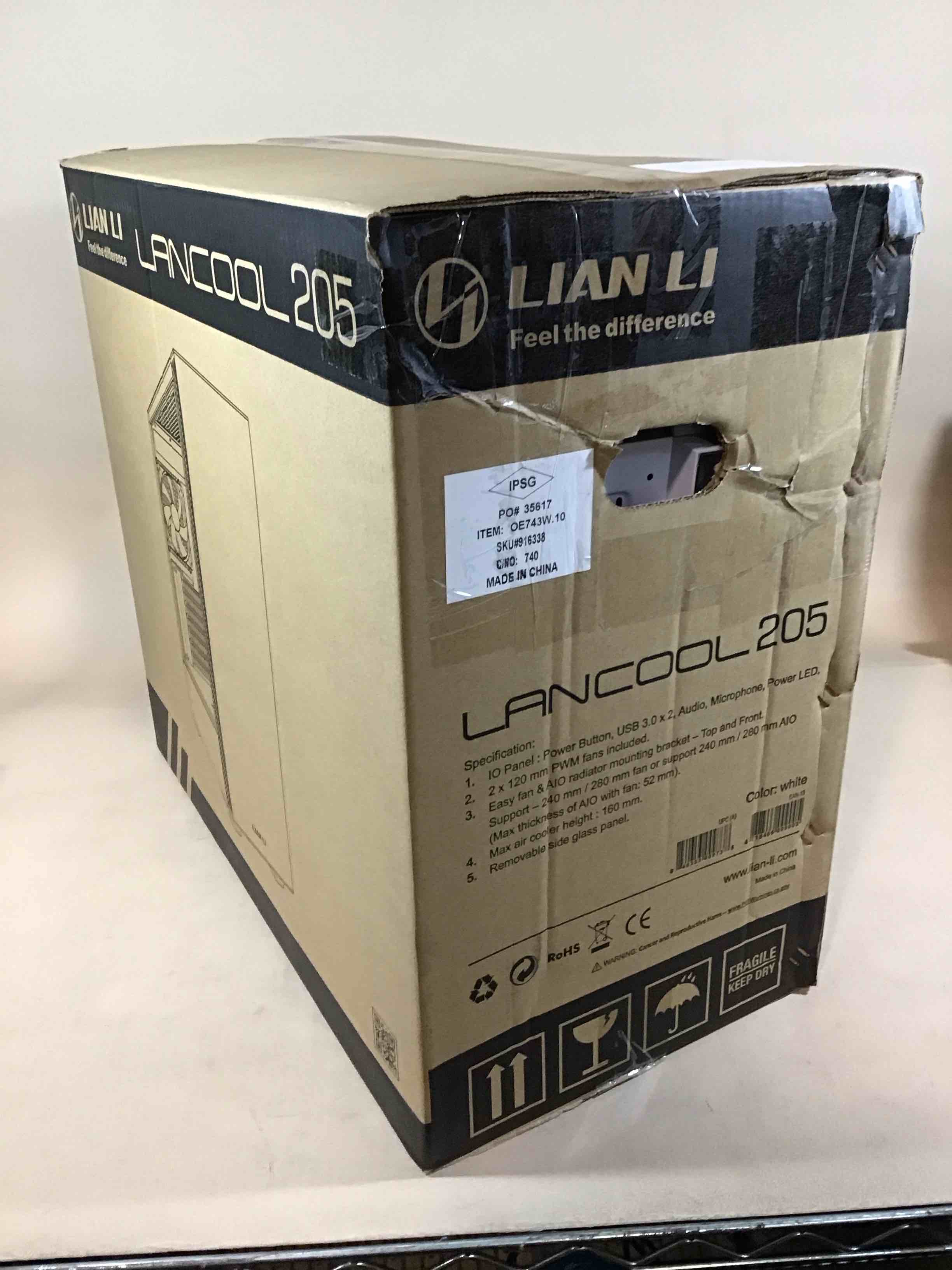 Lian Li Mid-Tower Chassis ATX Computer Case PC Gaming Case w/Tempered Glass Side Panel, Magnetic Dust Filter,Water-Cooling Ready, Side Ventilation and 2x120mm Fan Pre-Installed (LANCOOL 205, White)