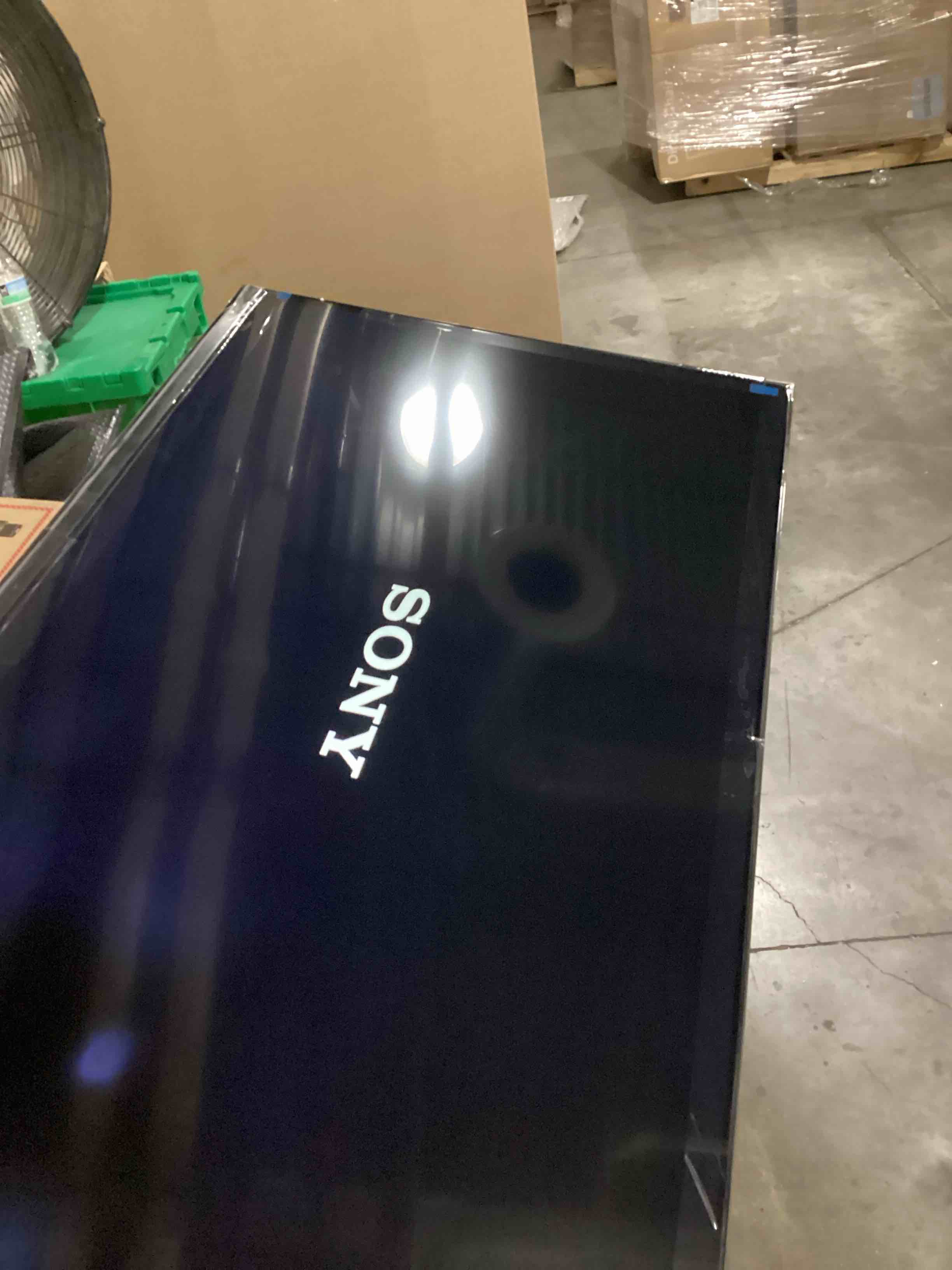 https://s3.amazonaws.com/lotting-images-prod/bidfta/PNK5202617_1780427082581.jpeg