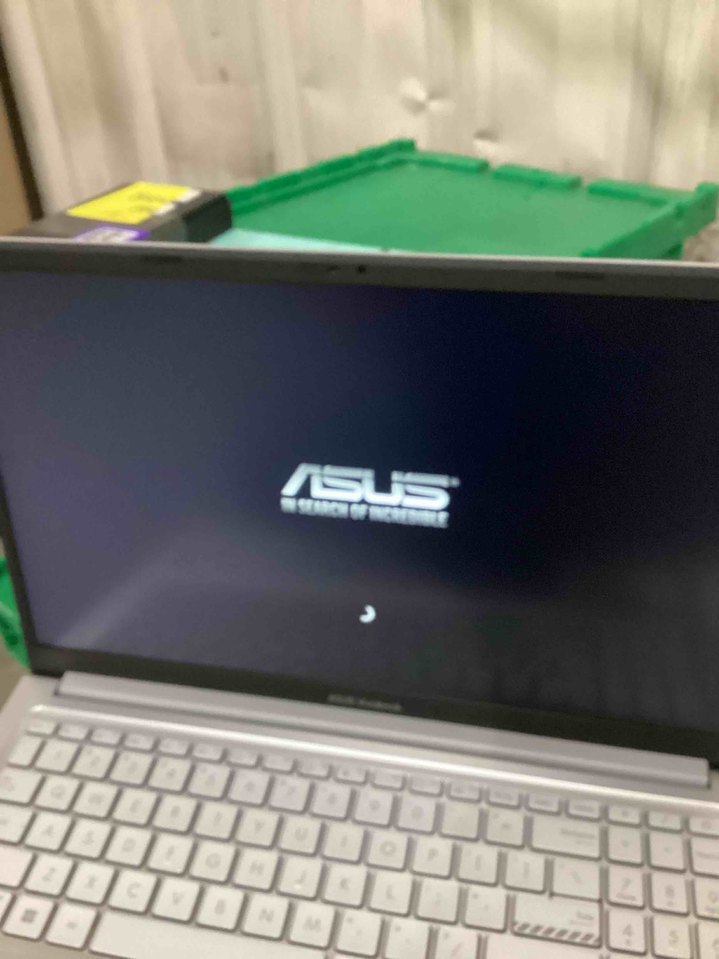 https://s3.amazonaws.com/lotting-images-prod/bidfta/PNK5202622_1780483296614.jpeg