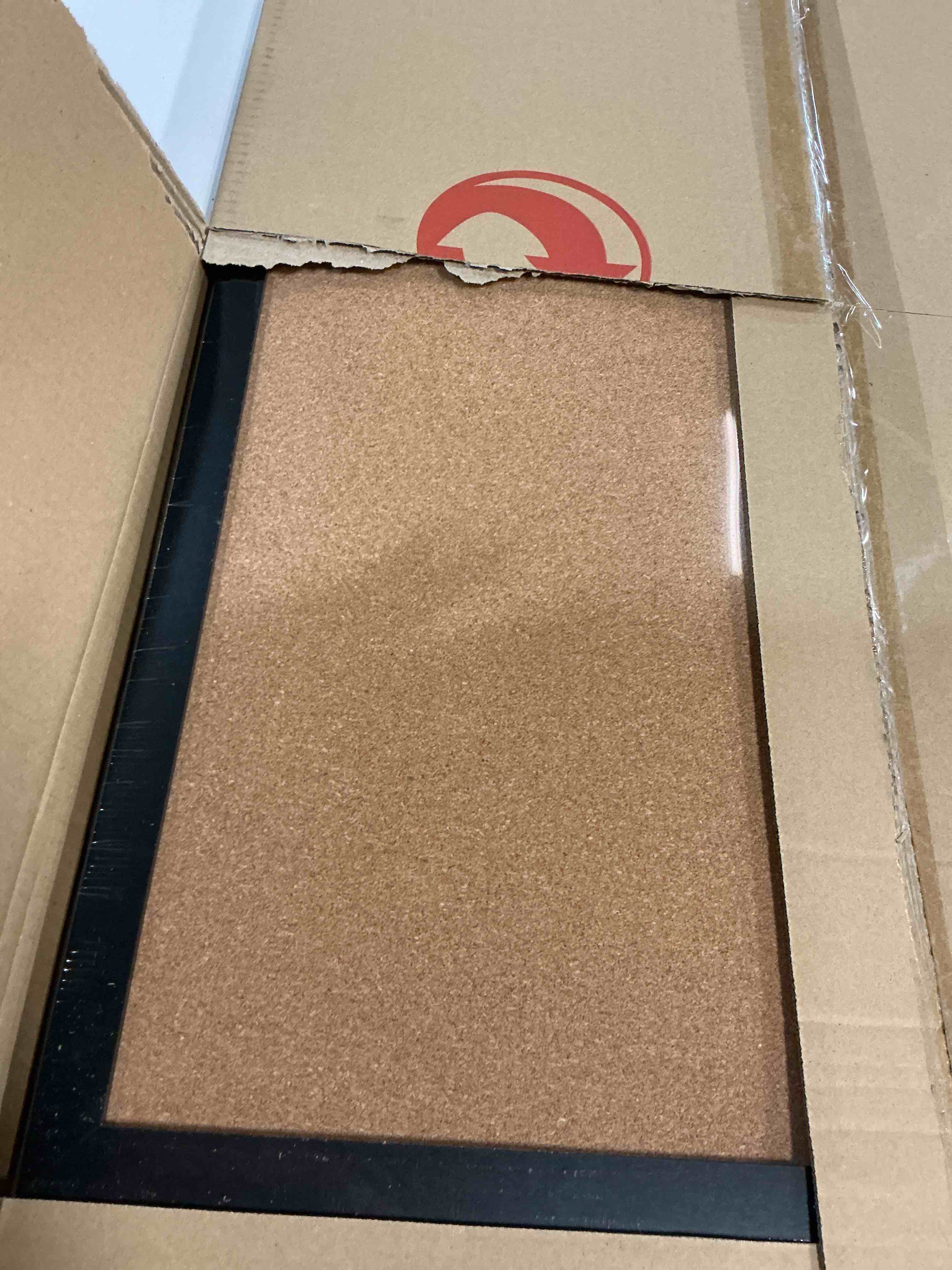 https://s3.amazonaws.com/lotting-images-prod/bidfta/PNK5203205_1777907033332.jpeg