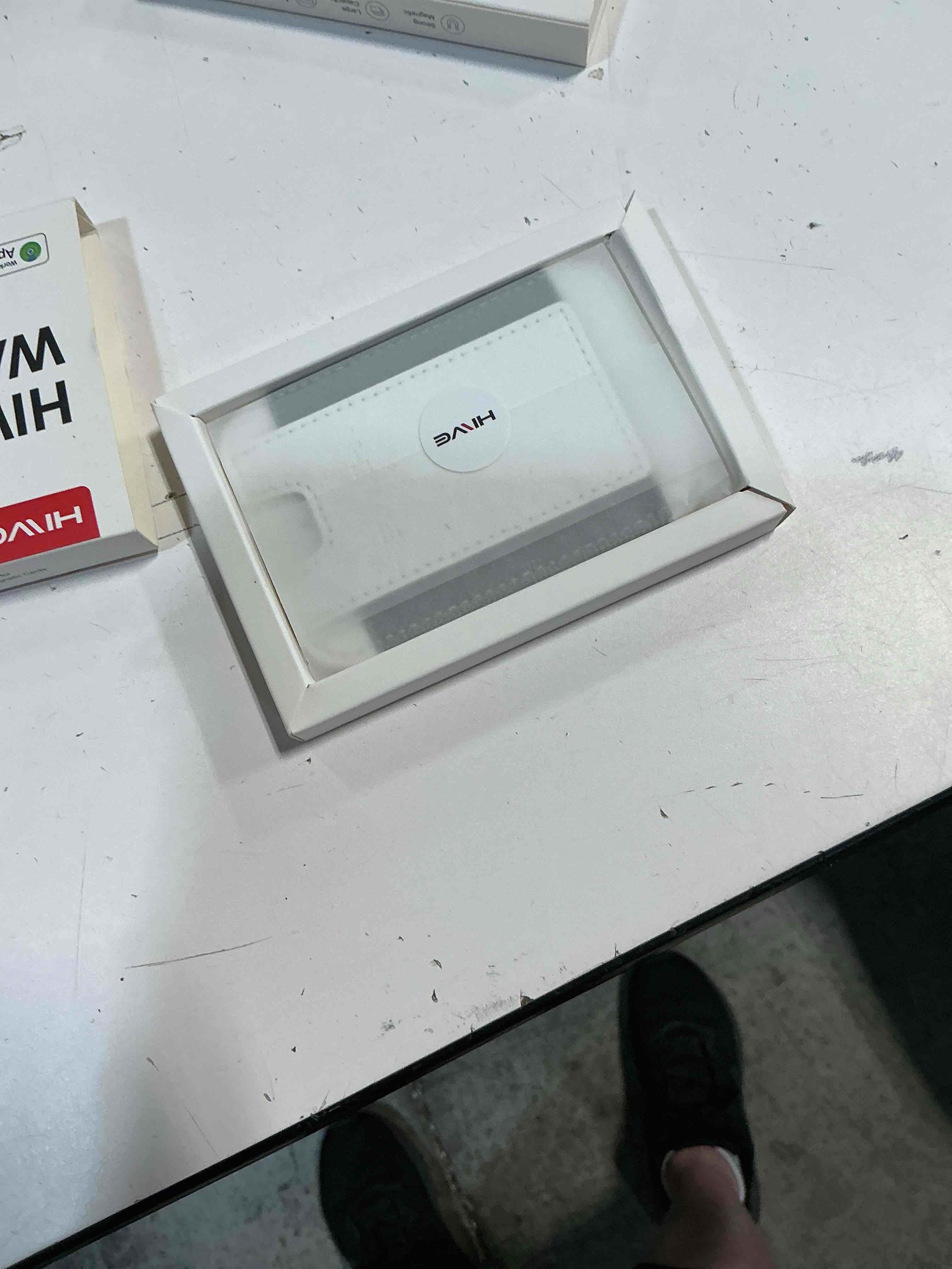 Condition photo showing New/Like New for hiwe for magsafe wallet with find my, anti-lost strongest magnetic wallet for iphone 17/16/15/14/13/12 series, 5 cards holder, leather rfid slim, white