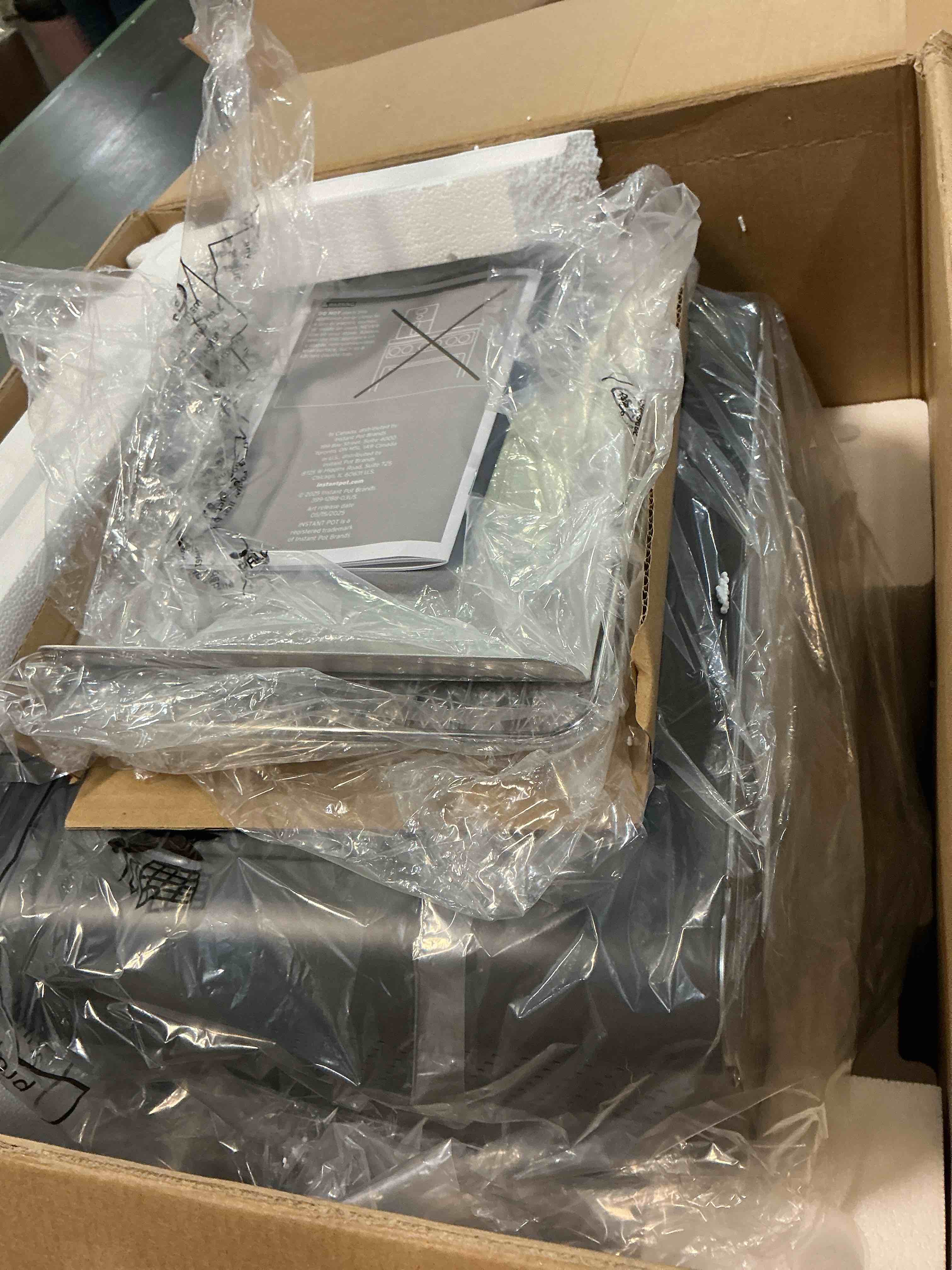 https://s3.amazonaws.com/lotting-images-prod/bidfta/PNK6110118_1776363446040.jpeg