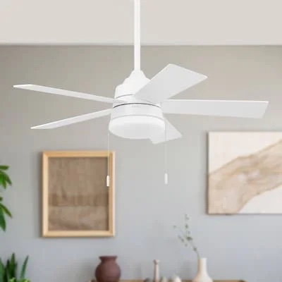 Harbor Breeze Kennerly Ceiling Fan with Light
