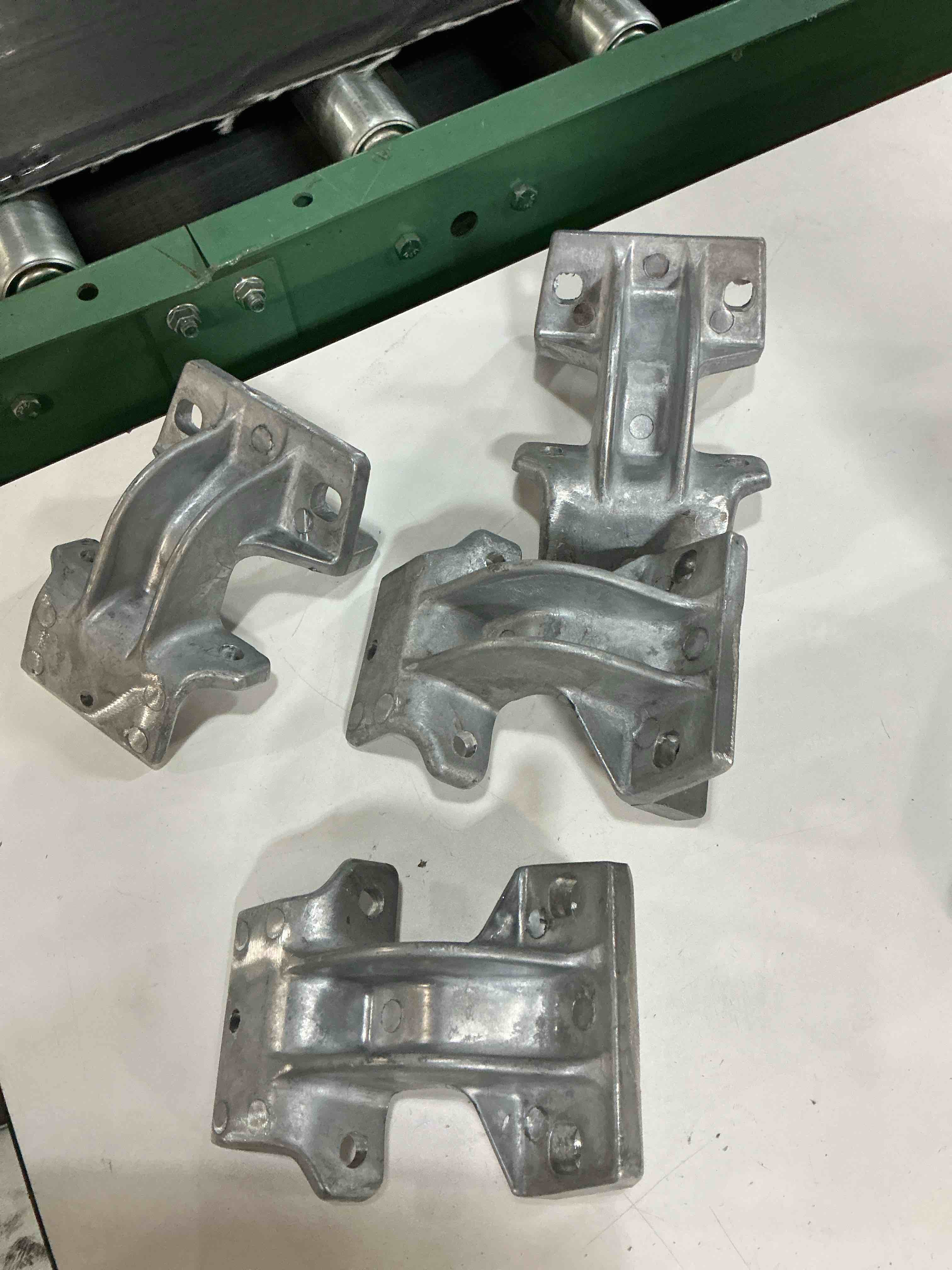 Condition photo showing As Is for land rover range rover evoque 2020-2021 4 pieces