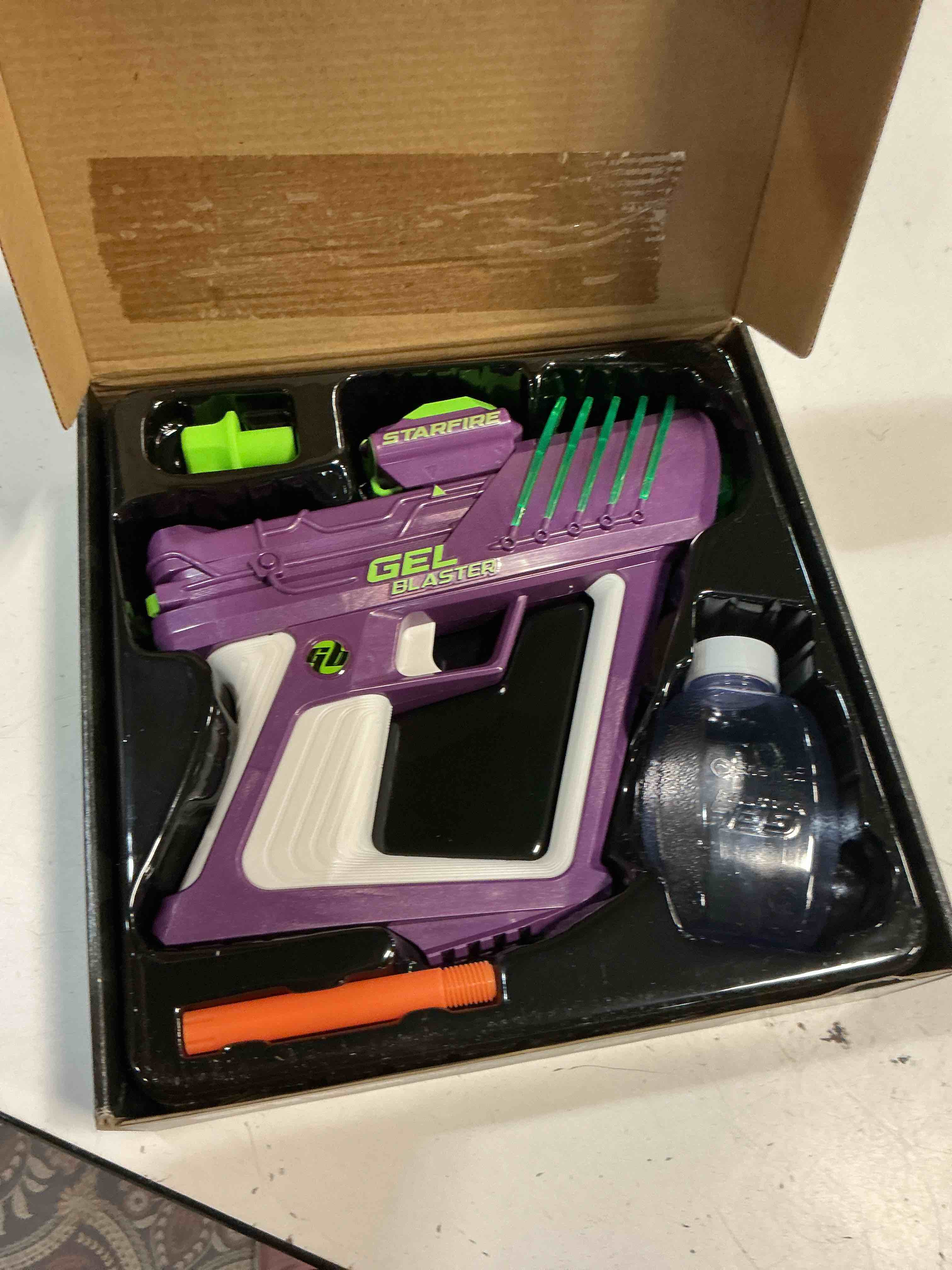 Condition photo showing Good Condition for gel blaster starfire glow-in-the-dark gellet blaster with 5 000 starfire glow-in-the-dark gellets