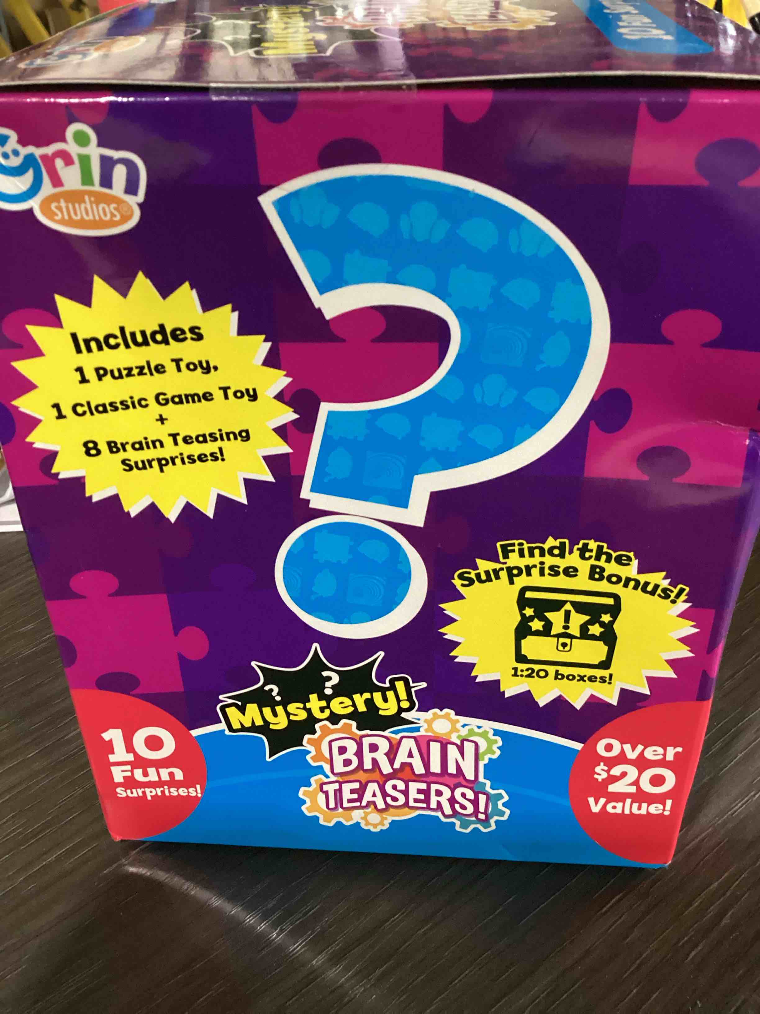 Condition photo showing Good Condition for brain teasears mystery games