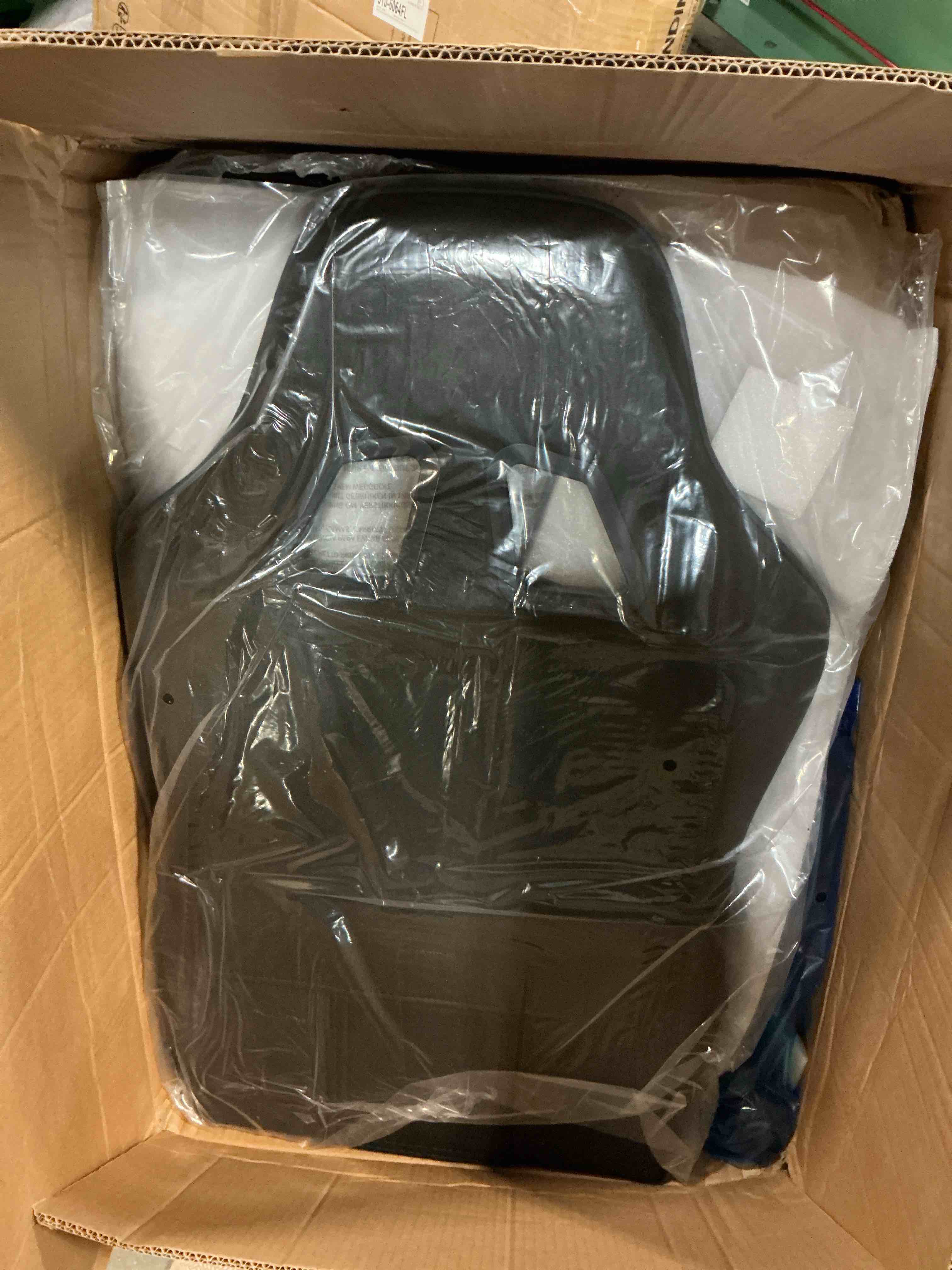 Condition photo showing Good Condition for dowinx gaming chair breathable fabric game chair with gel pad and storage bag, comfortable gamer chair with pocket spring cushion, ergonomic computer chair with footrest, black