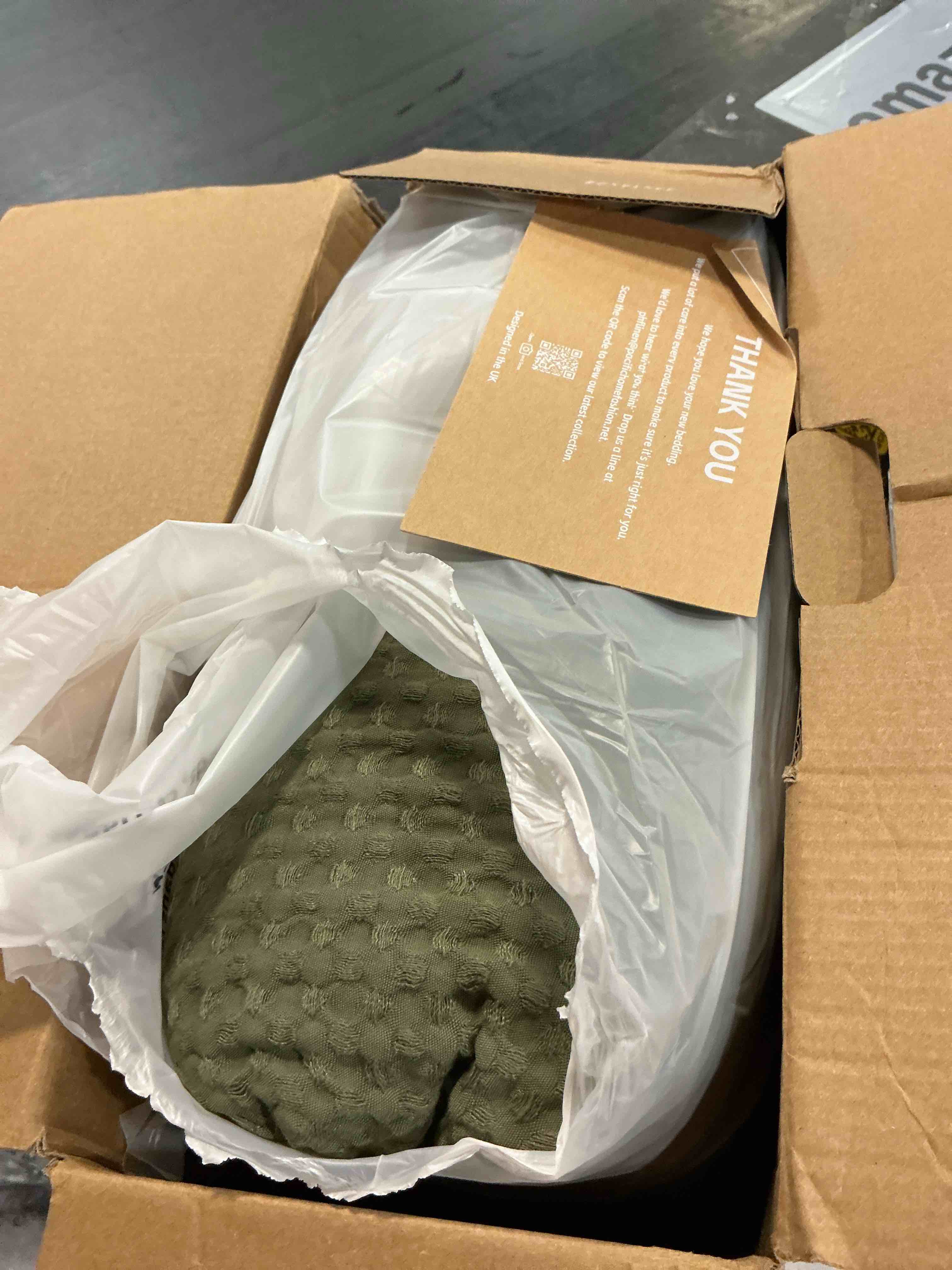 Condition photo showing Good Condition for phf waffle duvet cover queen, ultra soft & breathable, 90"x90",olive green | 300gsm fabrie?no snagging textured honeycomb comforter cover for all season 3pcs, durable bedding duvet set, home decor gift
