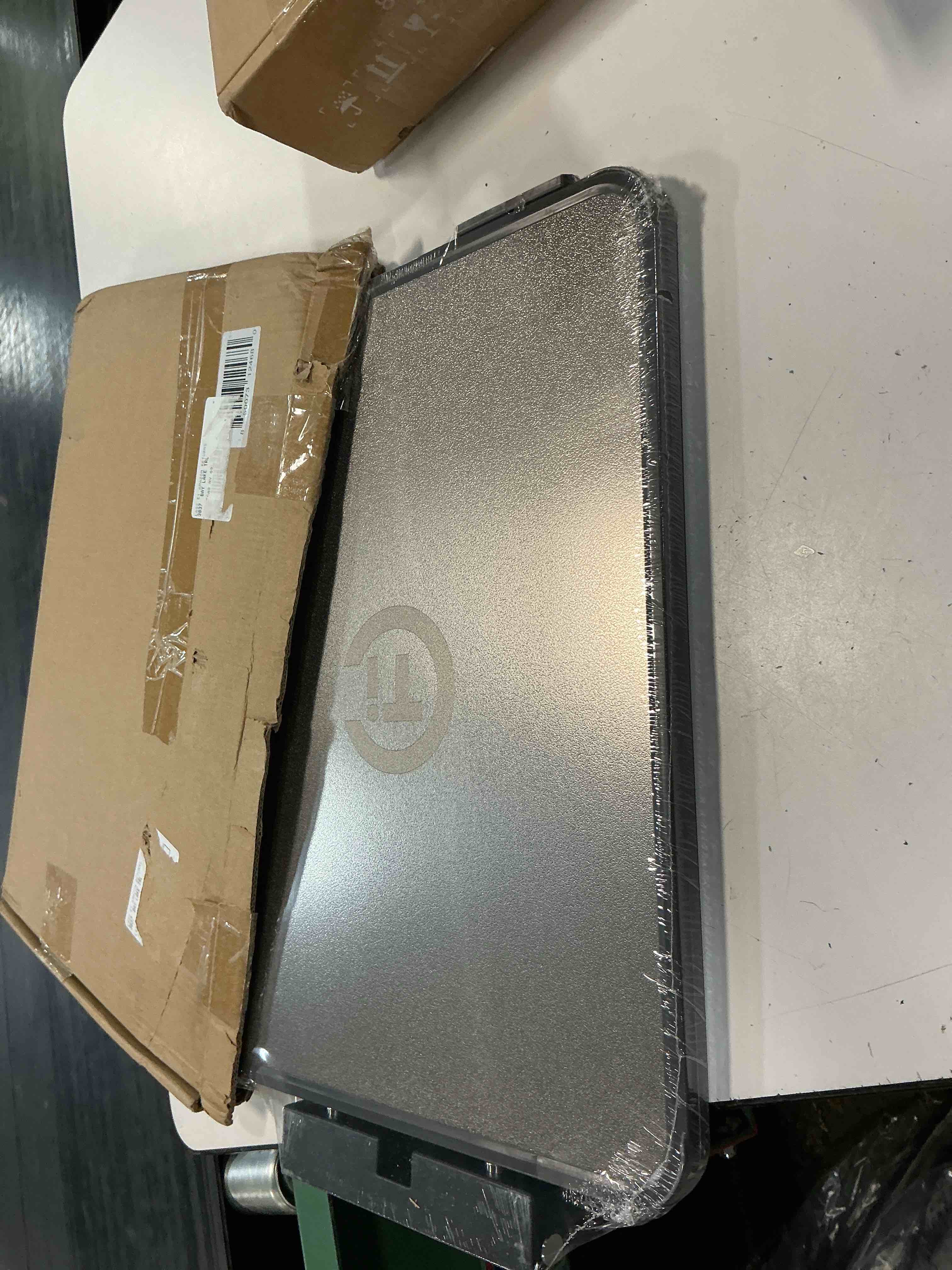Condition photo showing New/Like New for titanium cutting board for kitchen- double sided cutting board with stand, textured food-grade pure titanium side for chopping meat, pp side for vegetables, easy to clean(14.5”×11”, 1 pc)