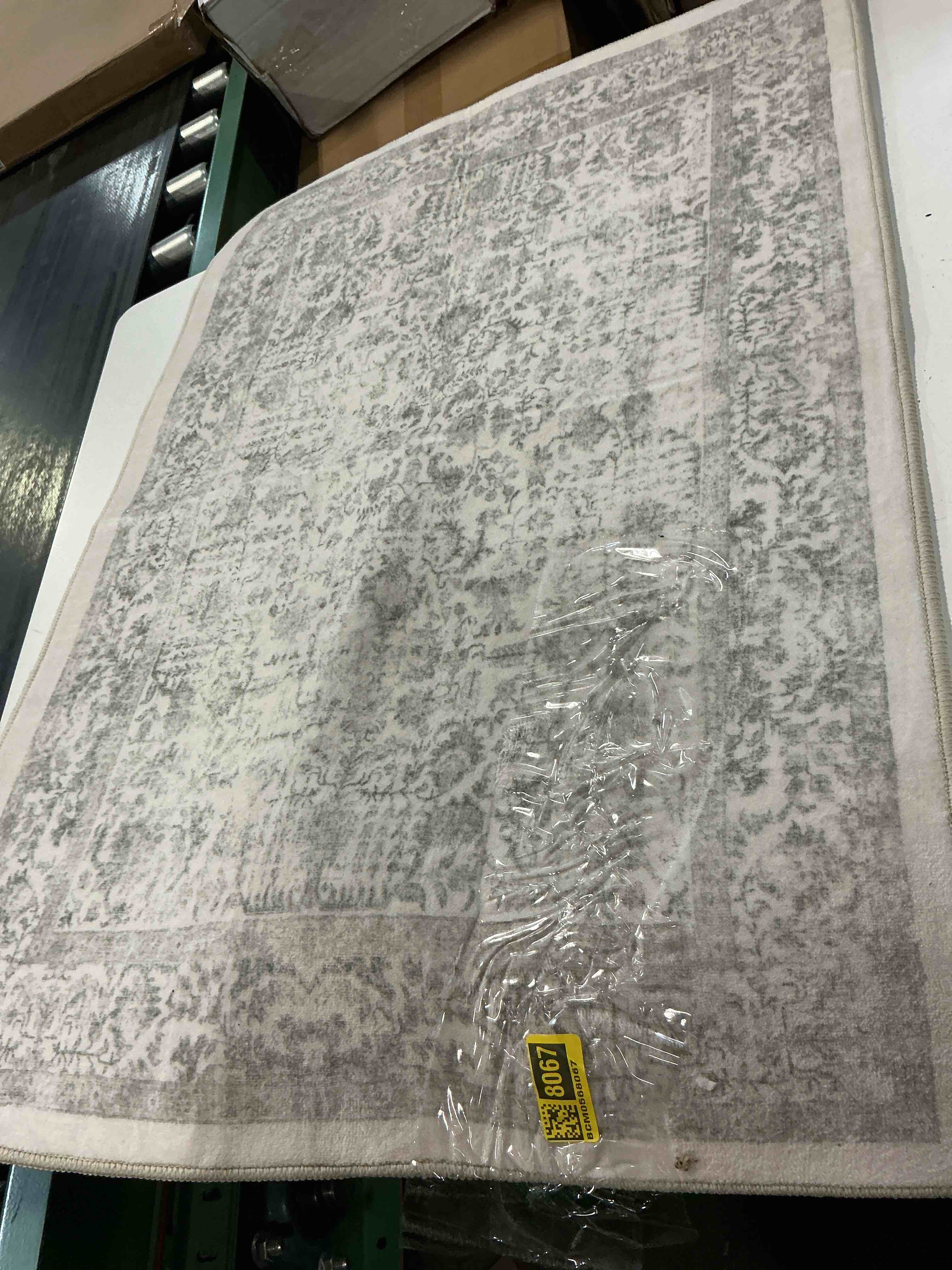 Condition photo showing Good Condition for purecozy gray entryway area rug 2x3 vintage floral farmhouse | machine washable, non slip, front door mat for indoor entrance, kitchen, bathroom, retro neutral decor