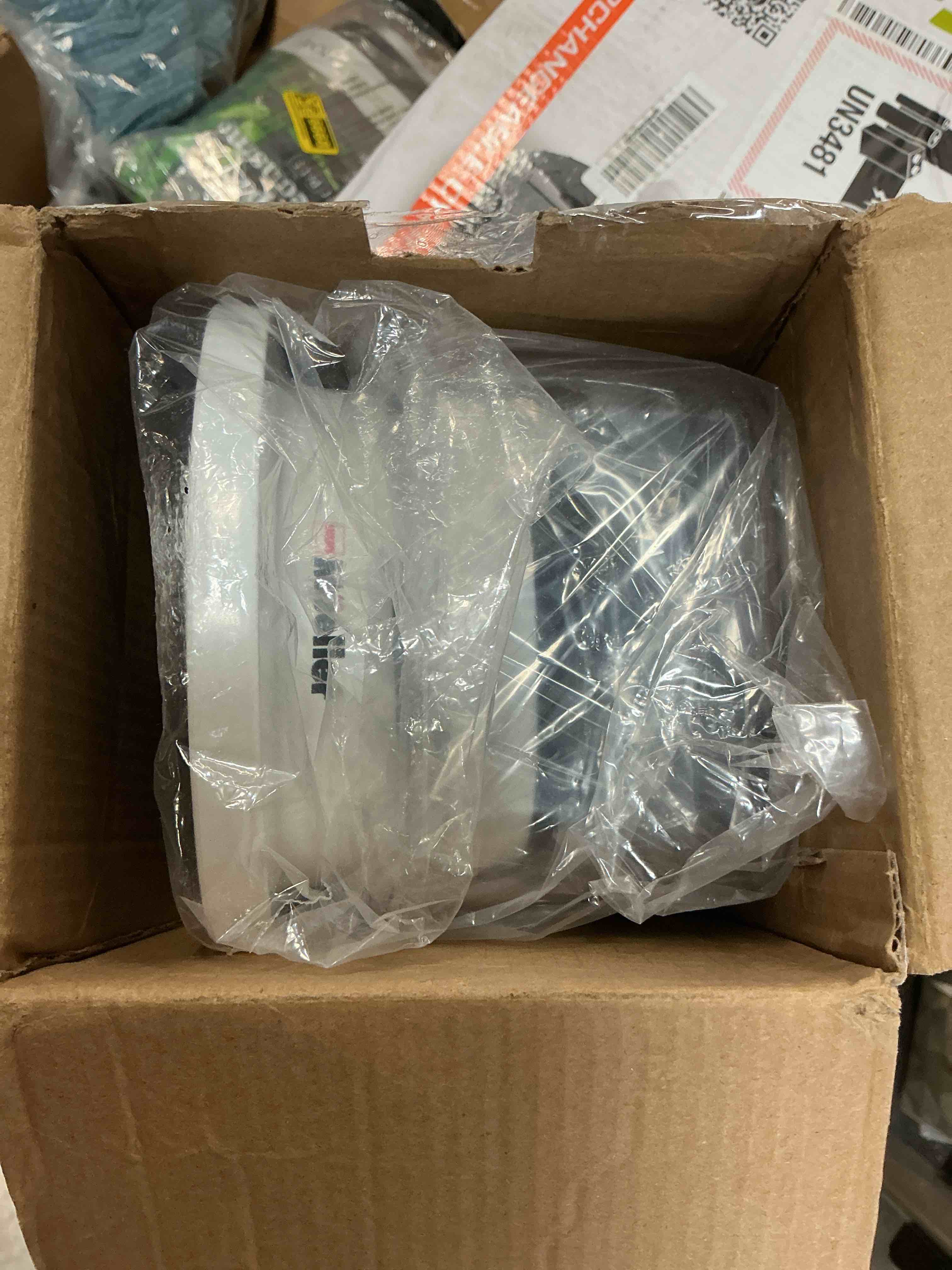 https://s3.amazonaws.com/lotting-images-prod/bidfta/PNK7347335_1789147866385.jpeg