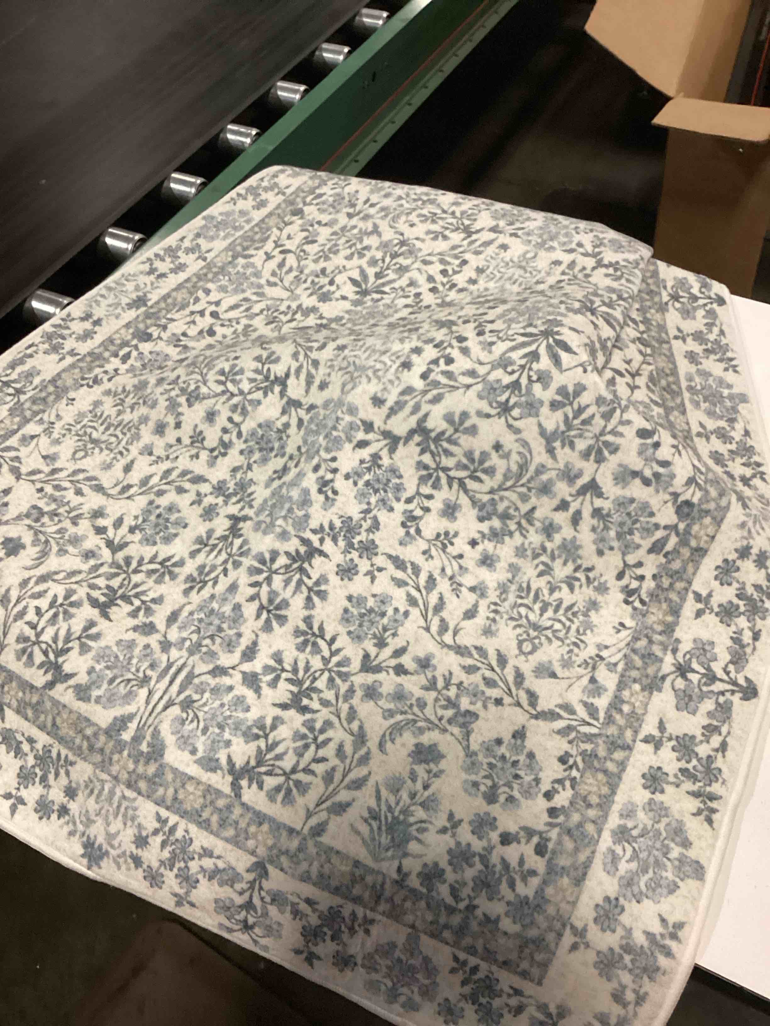 Condition photo showing Good Condition for jinchan 3x10 washable hallway runner rug, floral non-slip, blue/cream | soft low-pile, botanical throw carpet for kitchen entryway laundry room bedroom