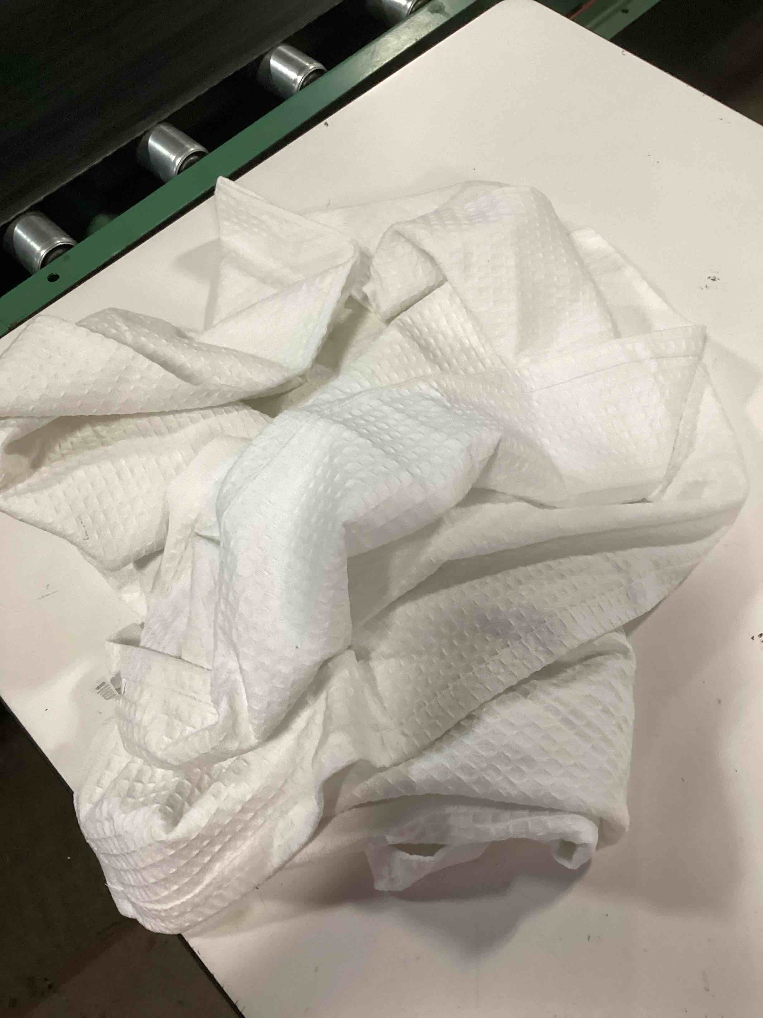 Condition photo showing As Is for polyte 430 gsm poly blend microfiber quick dry waffle bath towel, 30x60 in | 2 pack, oversize, lint free, body towel