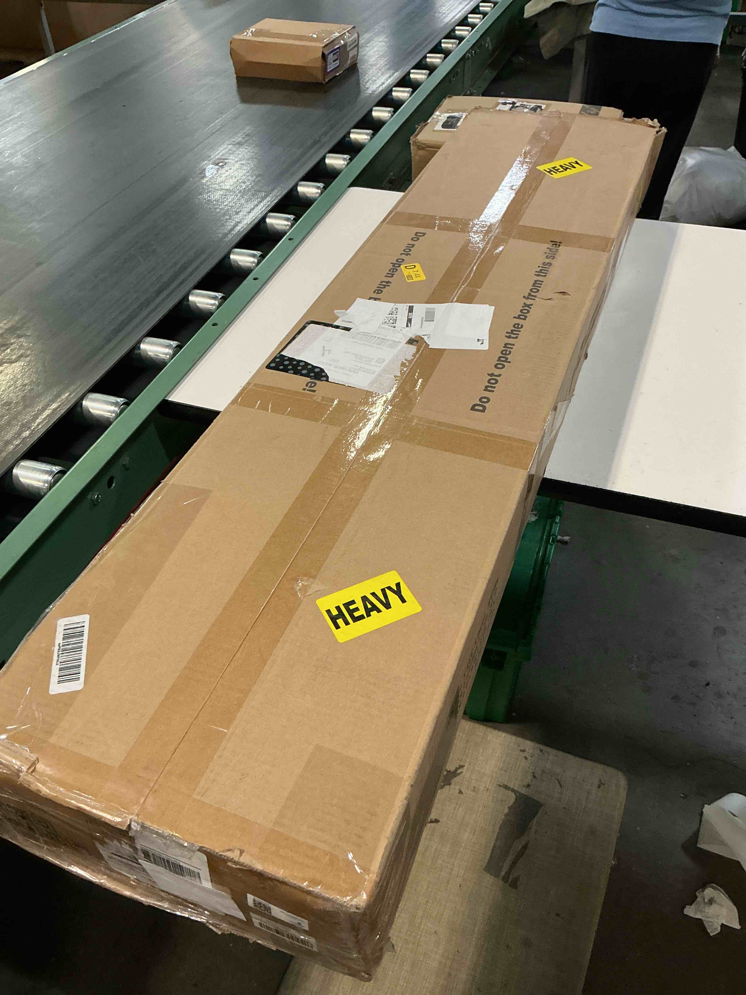 Condition photo showing New/Like New for veken 55 inch large electric standing gaming desk, heights adjustable,sit to stand up, work home office computer table for study, walking pad, writing, and games, wooden desktop desks, black 55×23.6 inch cyber black