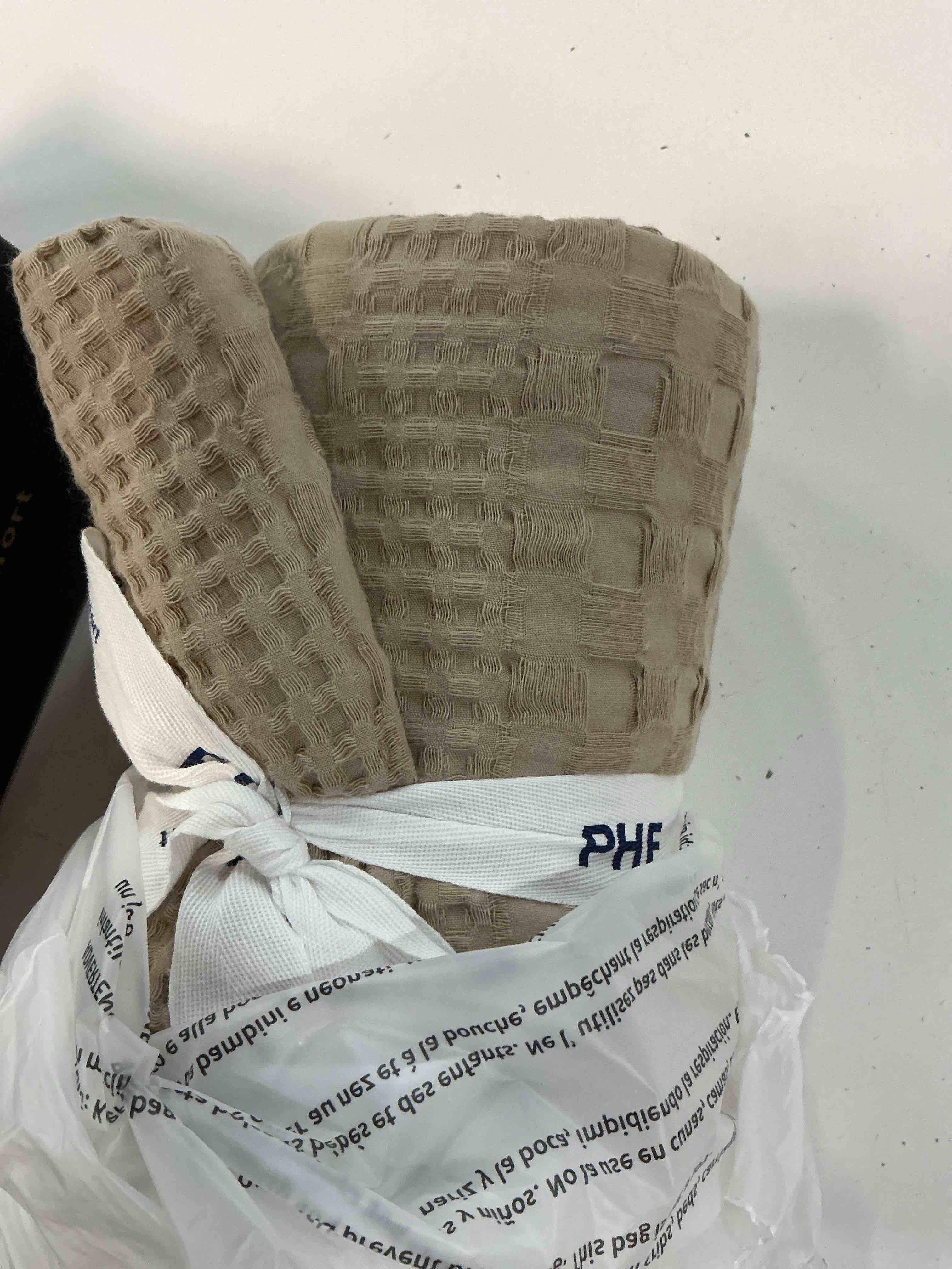 Condition photo showing Good Condition for phf c b waffle blanket 50"x60" simply taupe us