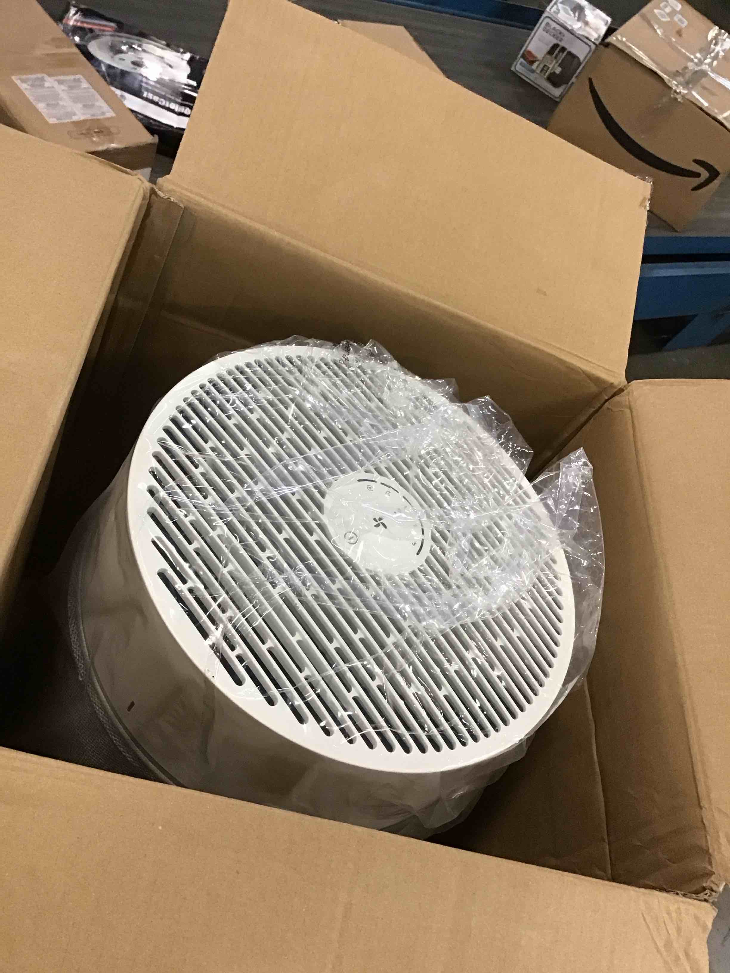 https://s3.amazonaws.com/lotting-images-prod/bidfta/PPE0000935_1724677240440.jpeg