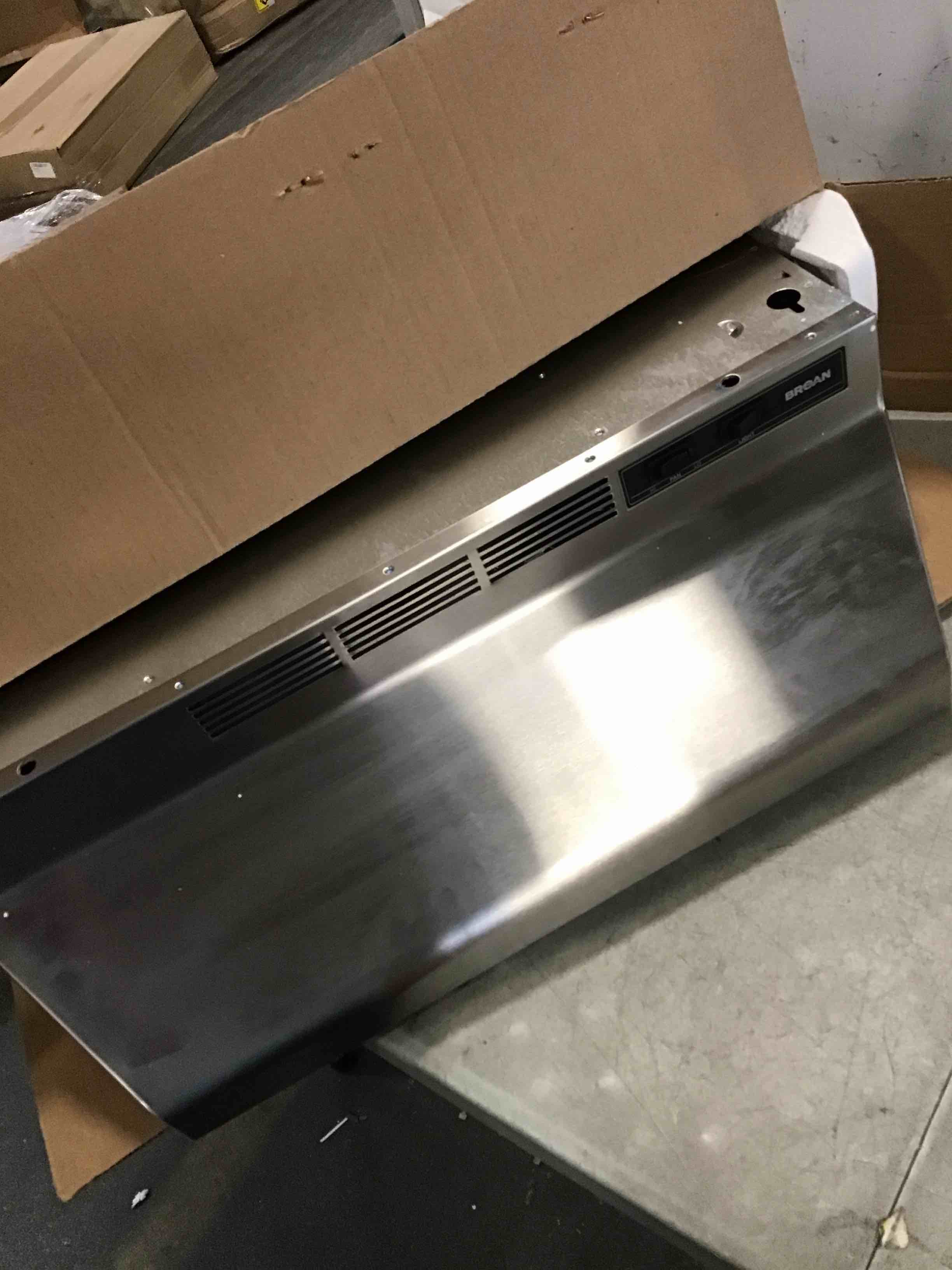 https://s3.amazonaws.com/lotting-images-prod/bidfta/PPE0001761_1724174563972.jpeg