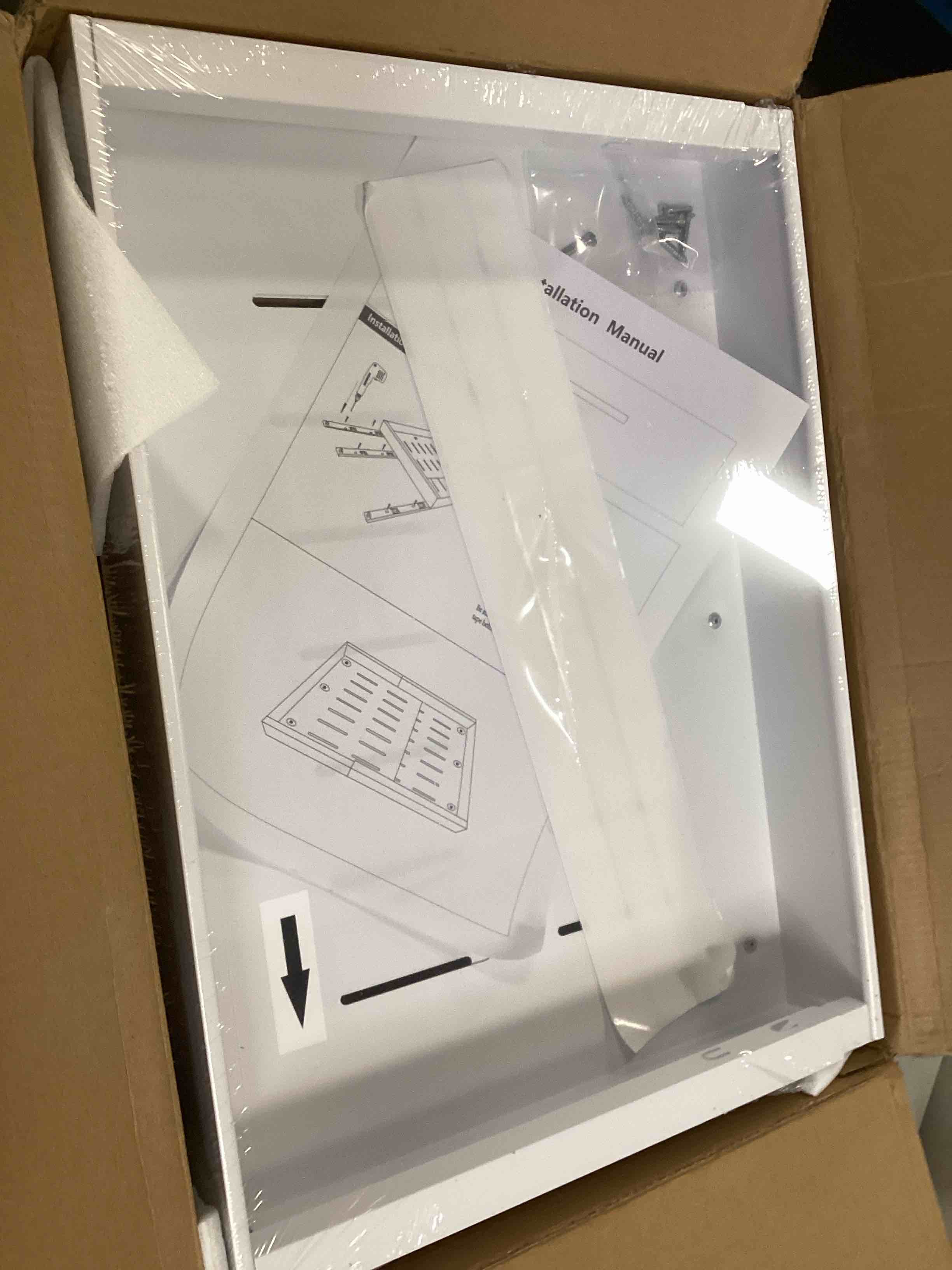 https://s3.amazonaws.com/lotting-images-prod/bidfta/PPE0002016_1729348515692.jpeg