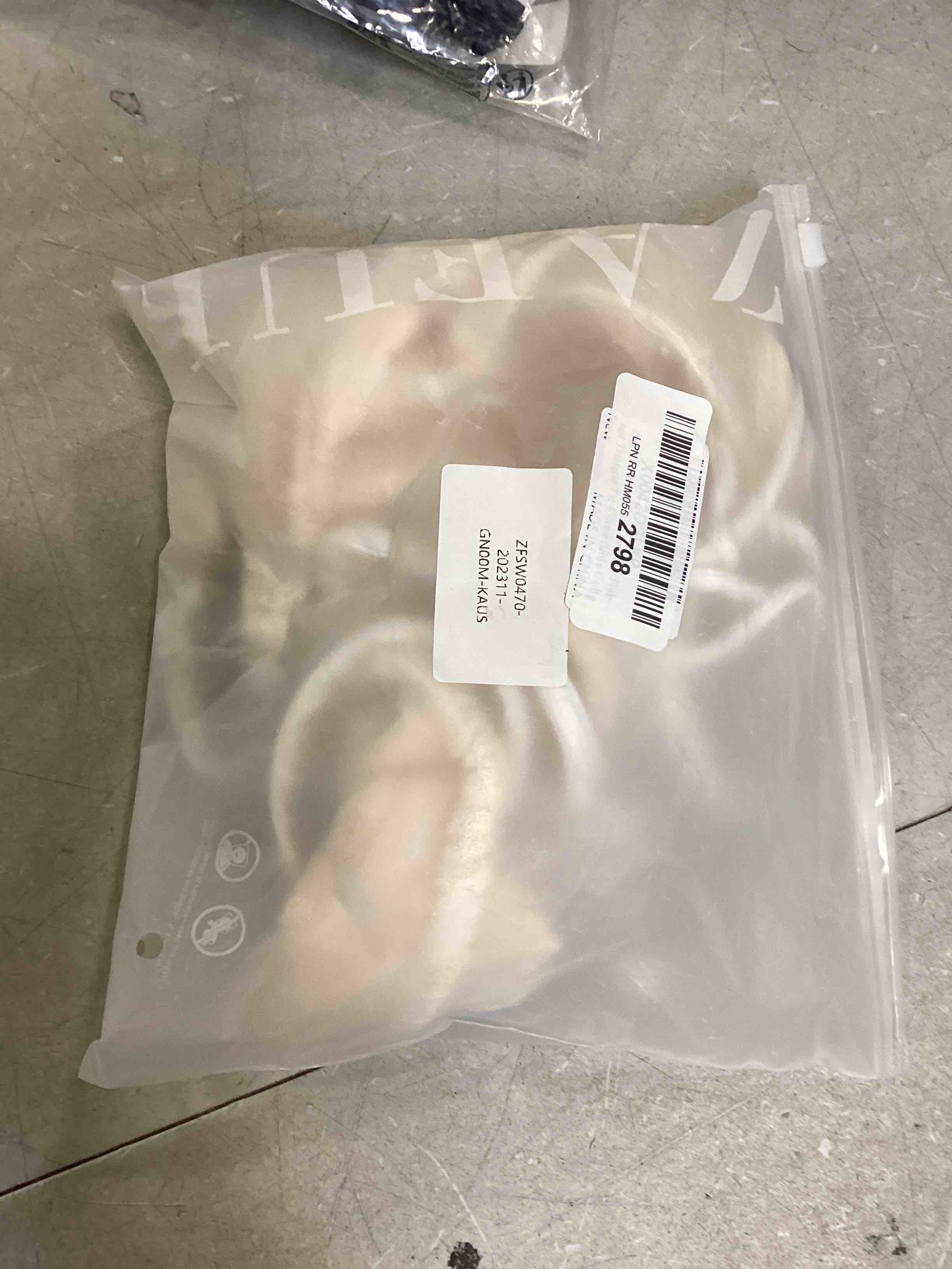 https://s3.amazonaws.com/lotting-images-prod/bidfta/PPE0002238_1729272895671.jpeg