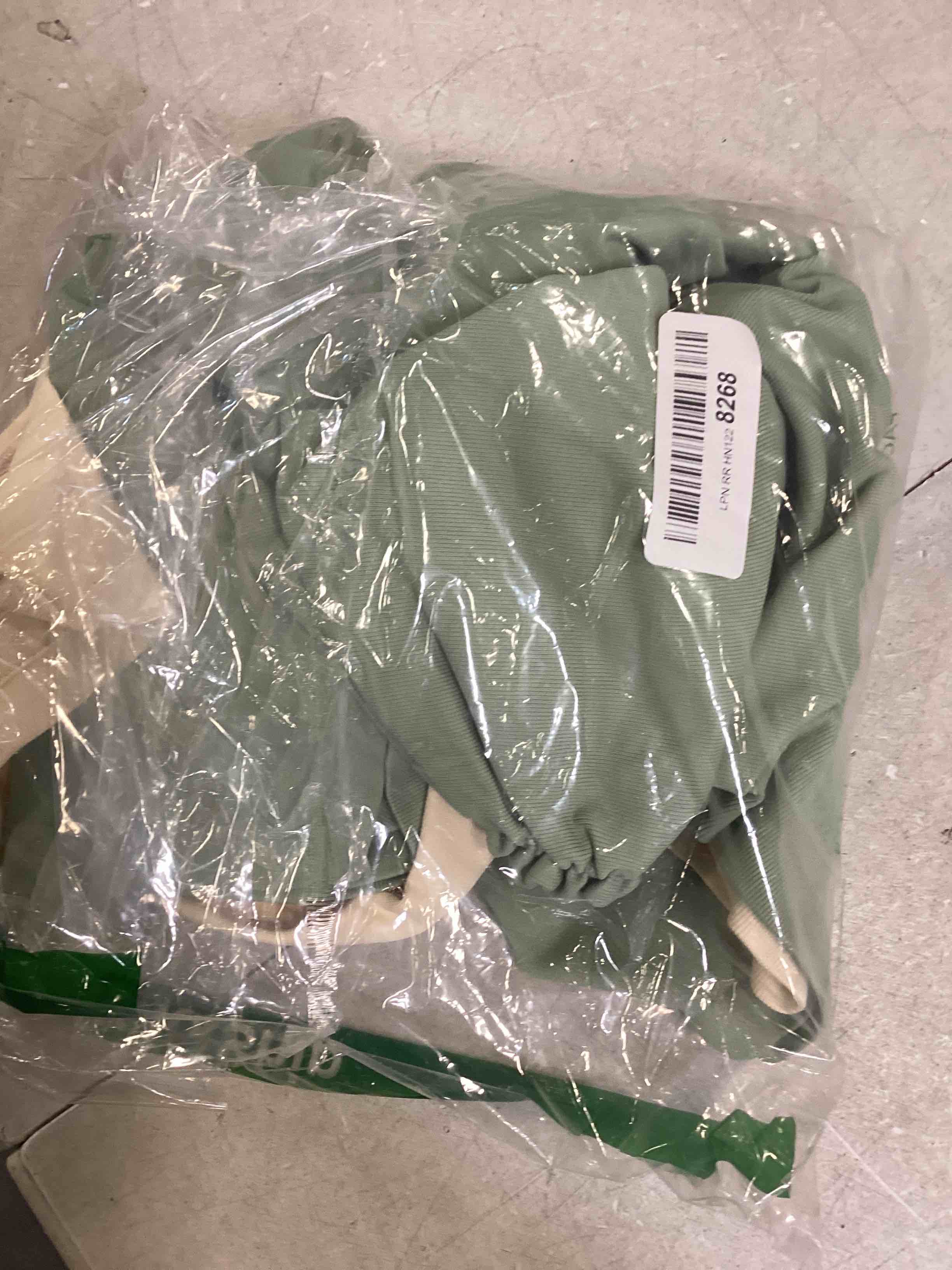 https://s3.amazonaws.com/lotting-images-prod/bidfta/PPE0002260_1729269216936.jpeg