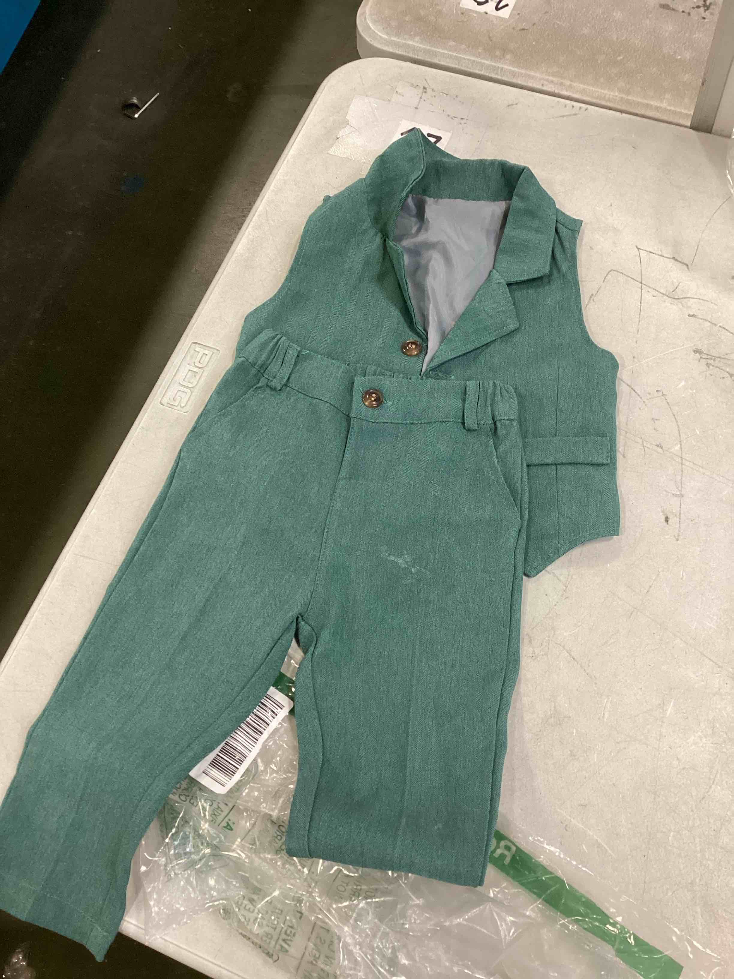 https://s3.amazonaws.com/lotting-images-prod/bidfta/PPE0002748_1728930042880.jpeg