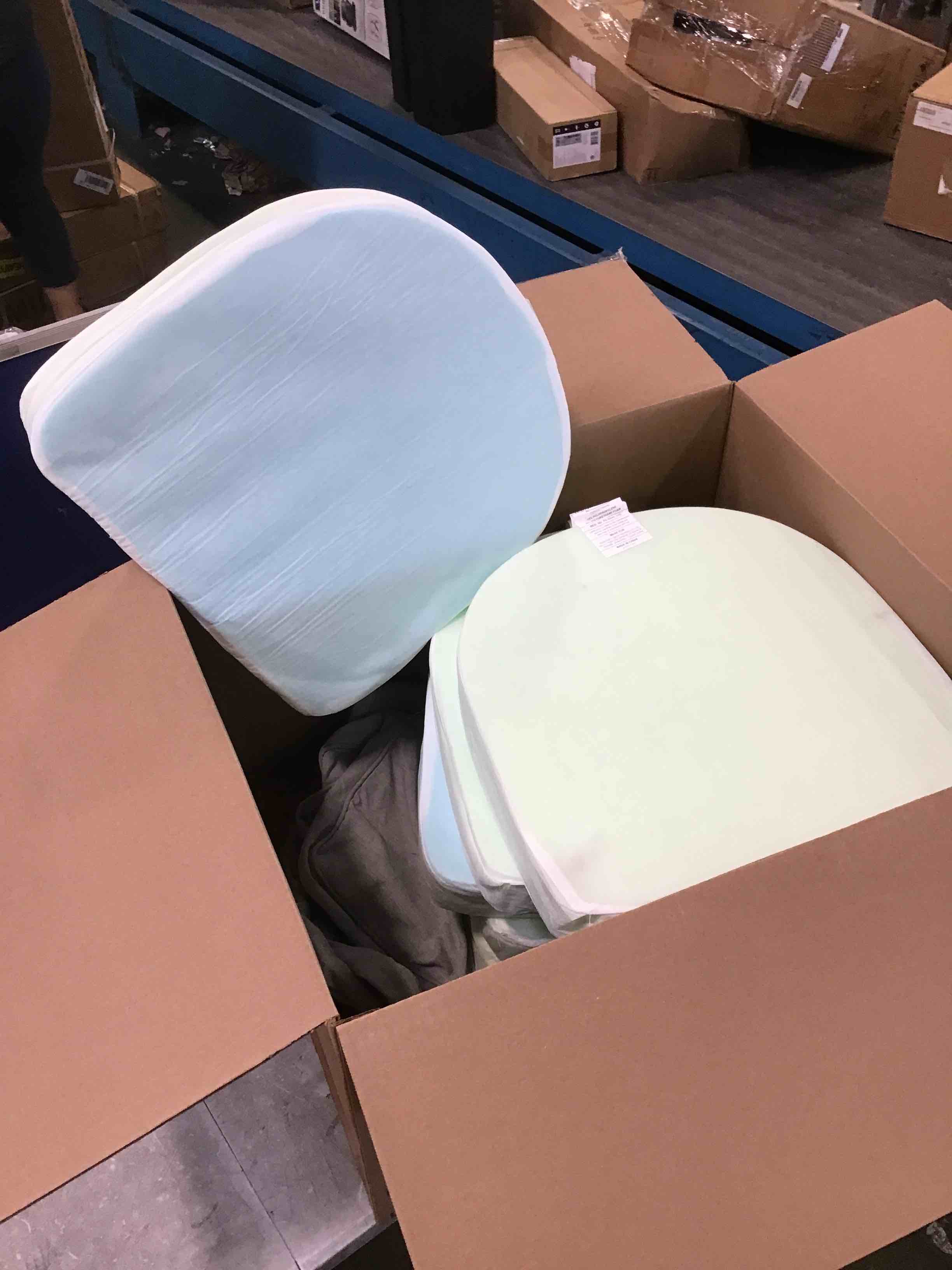 https://s3.amazonaws.com/lotting-images-prod/bidfta/PPE0003247_1728416924620.jpeg