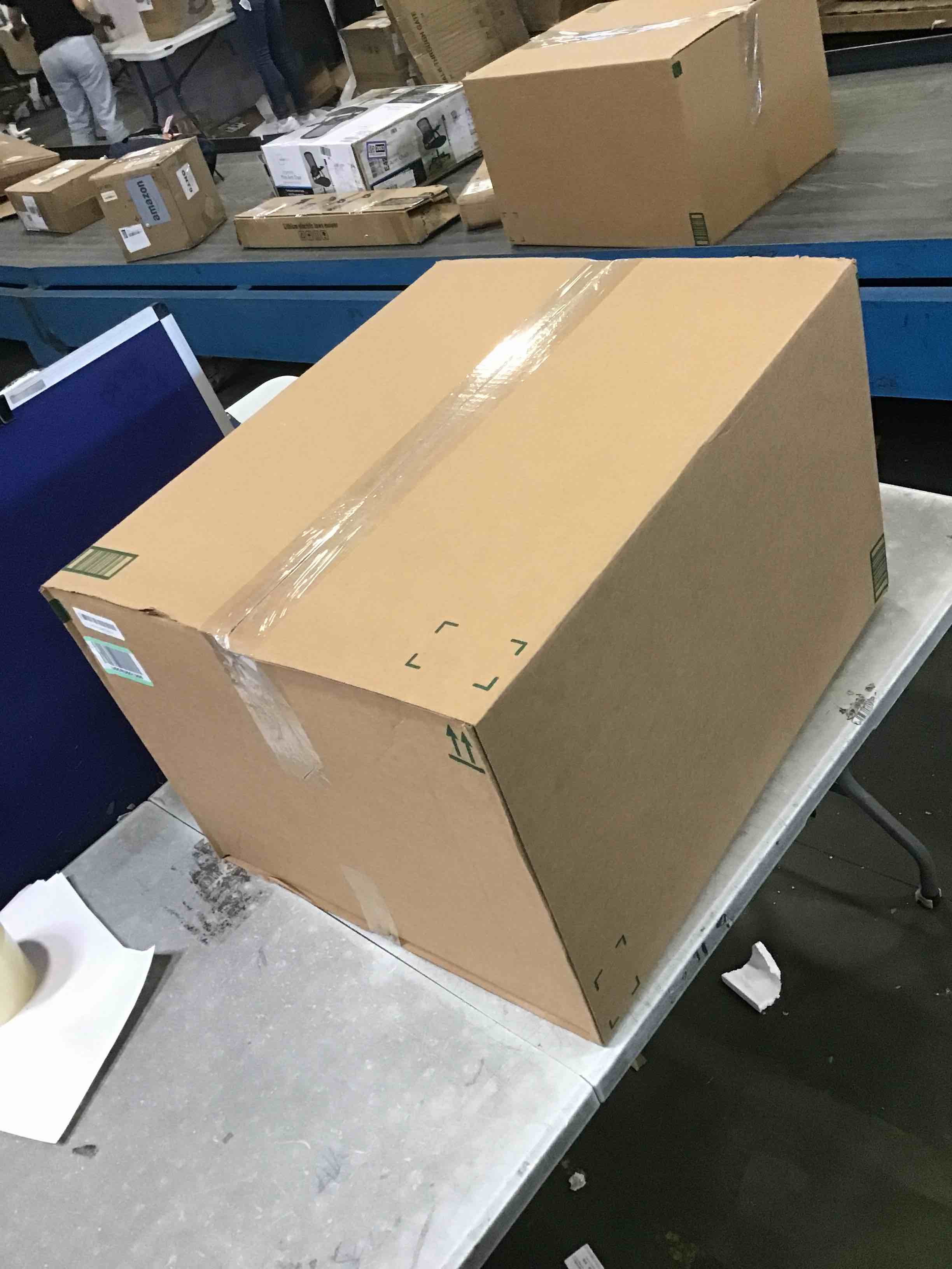 https://s3.amazonaws.com/lotting-images-prod/bidfta/PPE0003247_1728416952045.jpeg