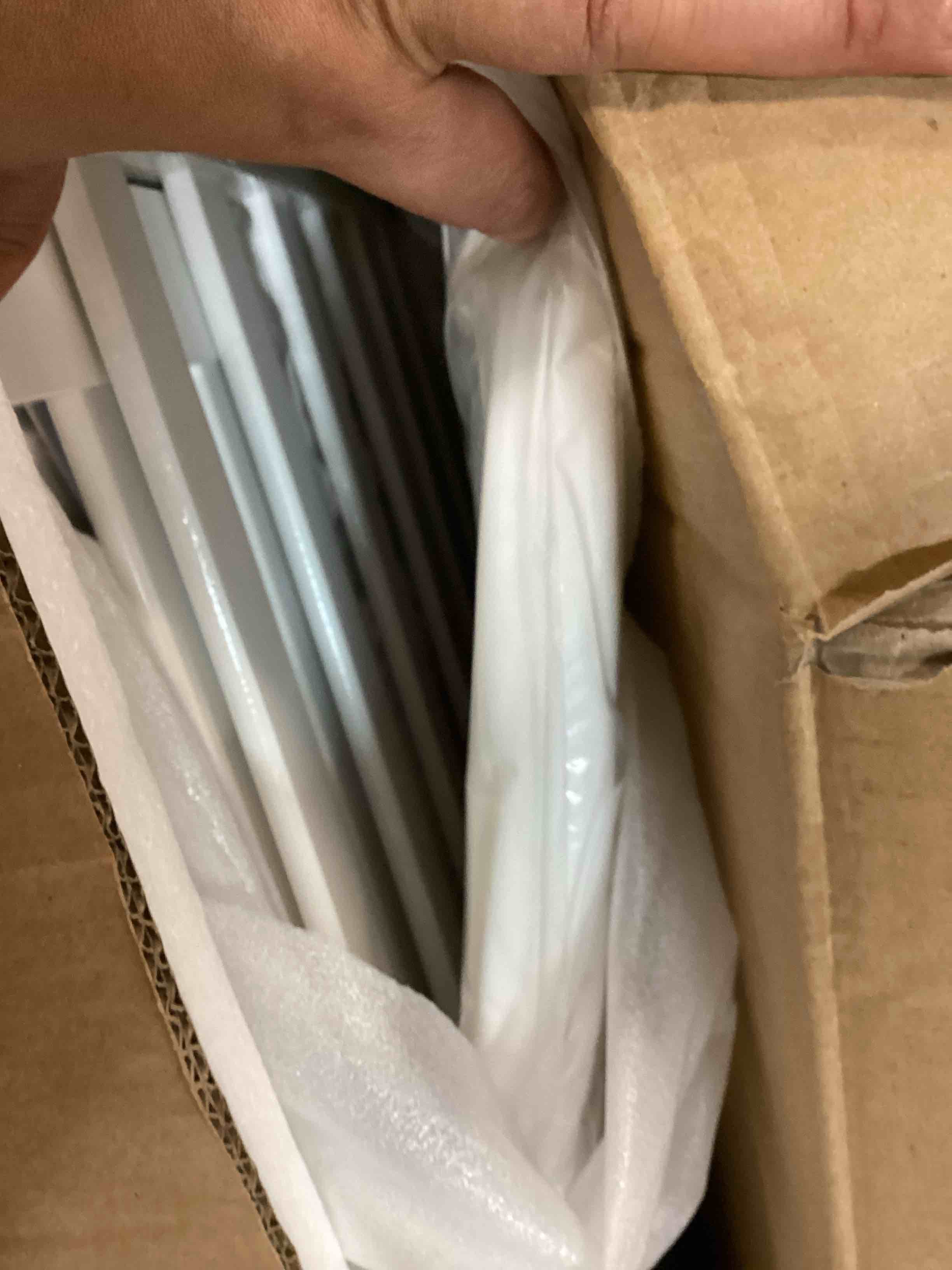 https://s3.amazonaws.com/lotting-images-prod/bidfta/PPE0003715_1724682774000.jpeg