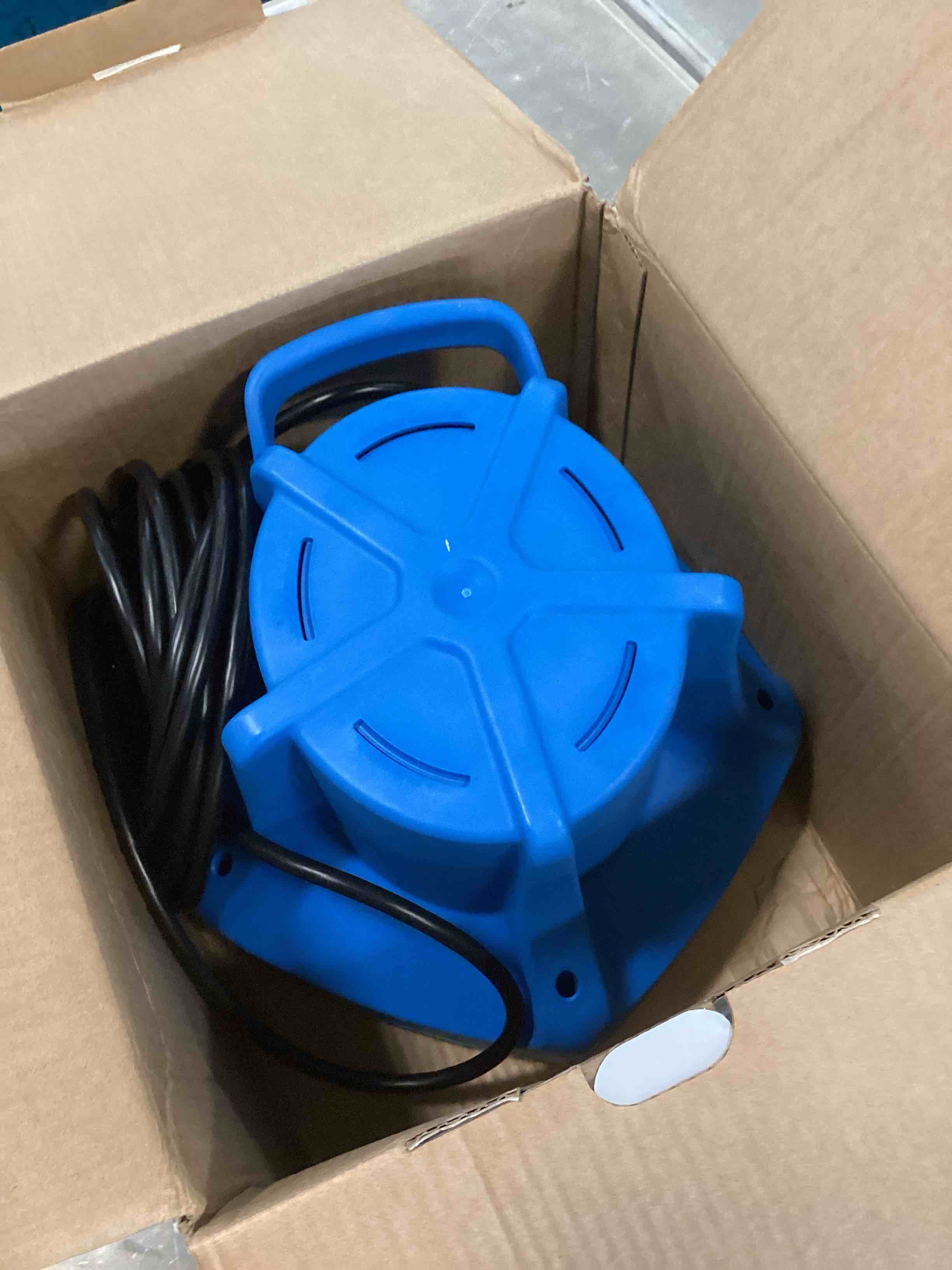 https://s3.amazonaws.com/lotting-images-prod/bidfta/PPE0005940_1724707825120.jpeg