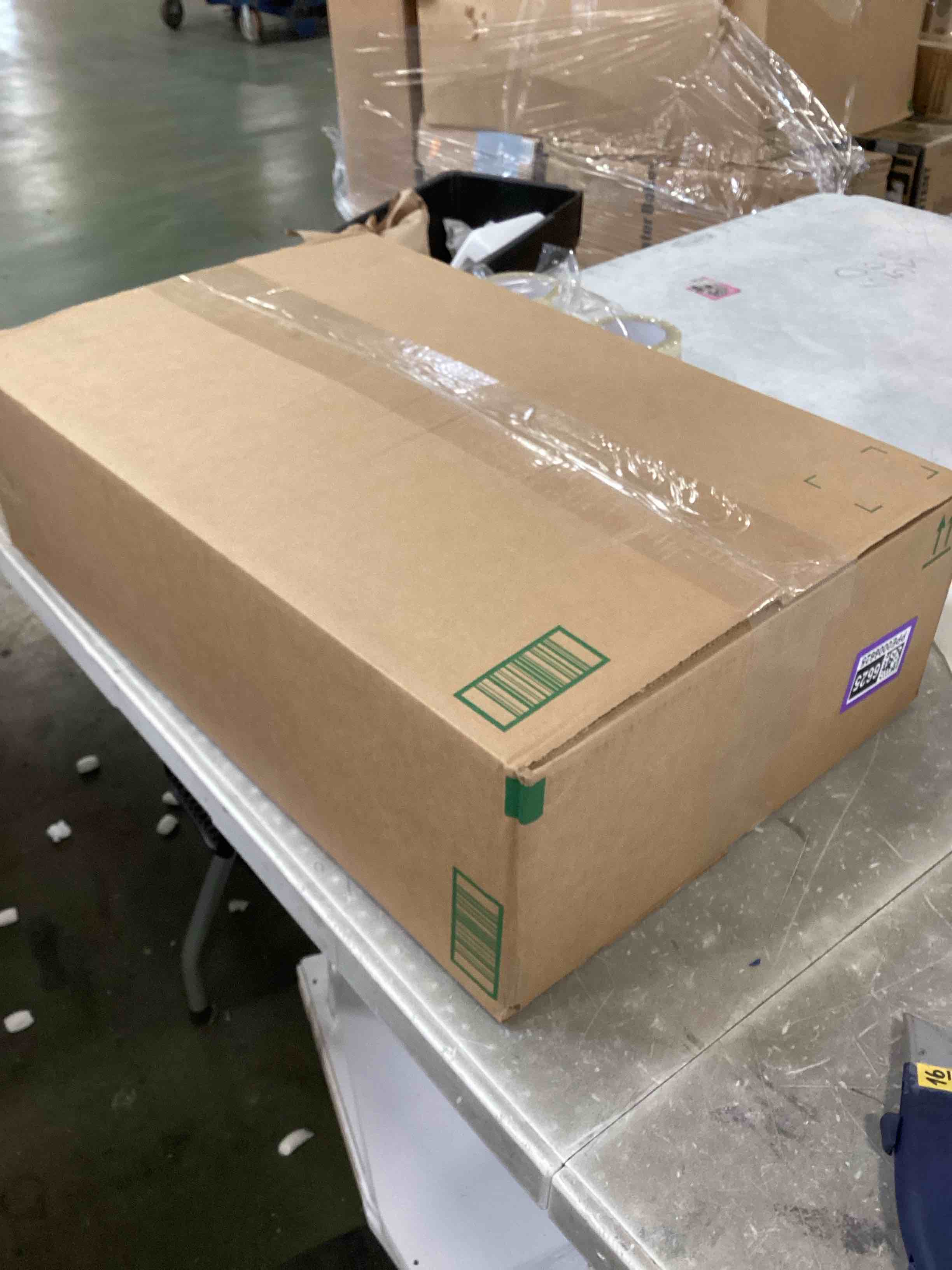 https://s3.amazonaws.com/lotting-images-prod/bidfta/PPE0006625_1728744072390.jpeg