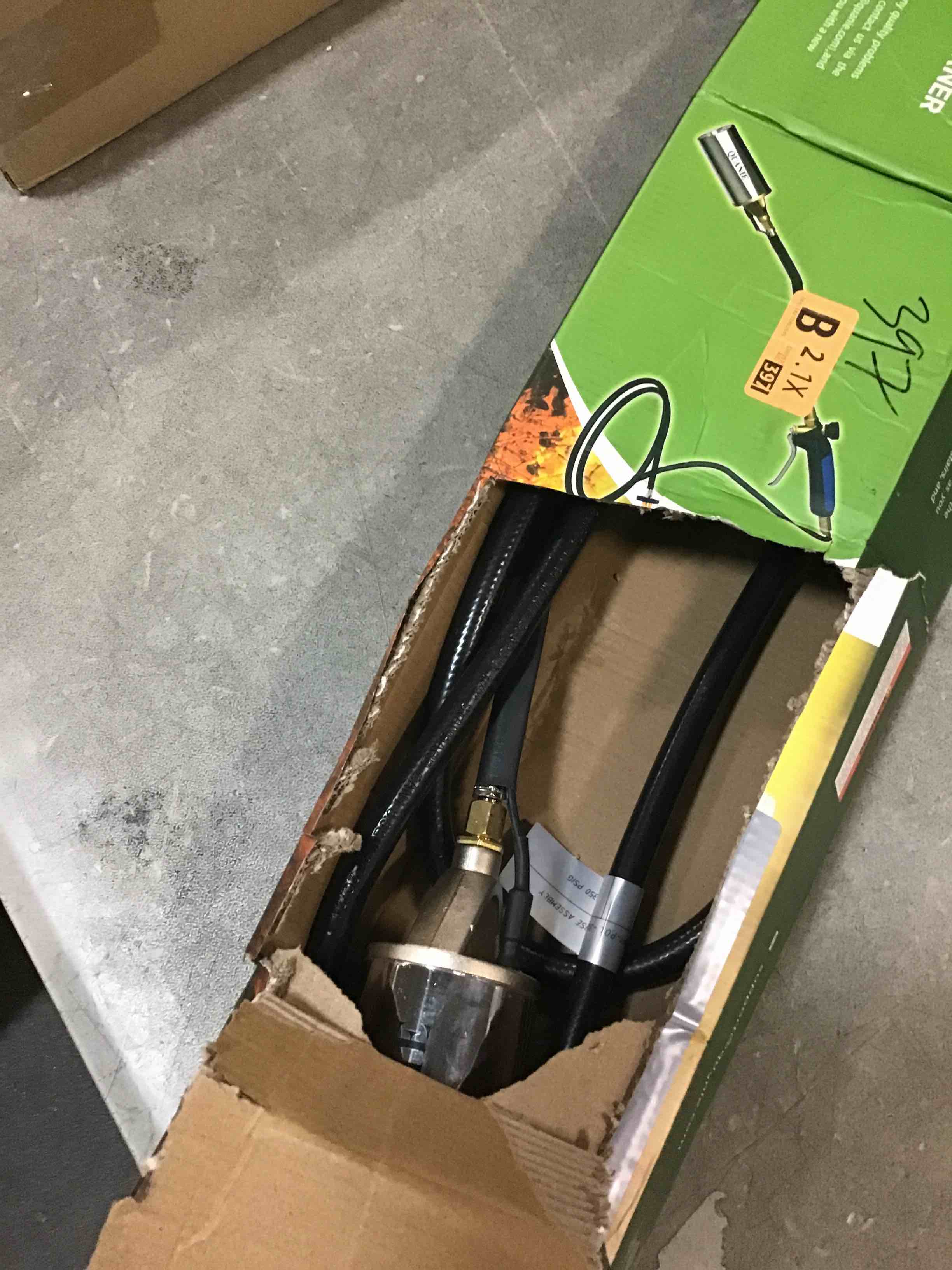 https://s3.amazonaws.com/lotting-images-prod/bidfta/PPE0008369_1725054626936.jpeg