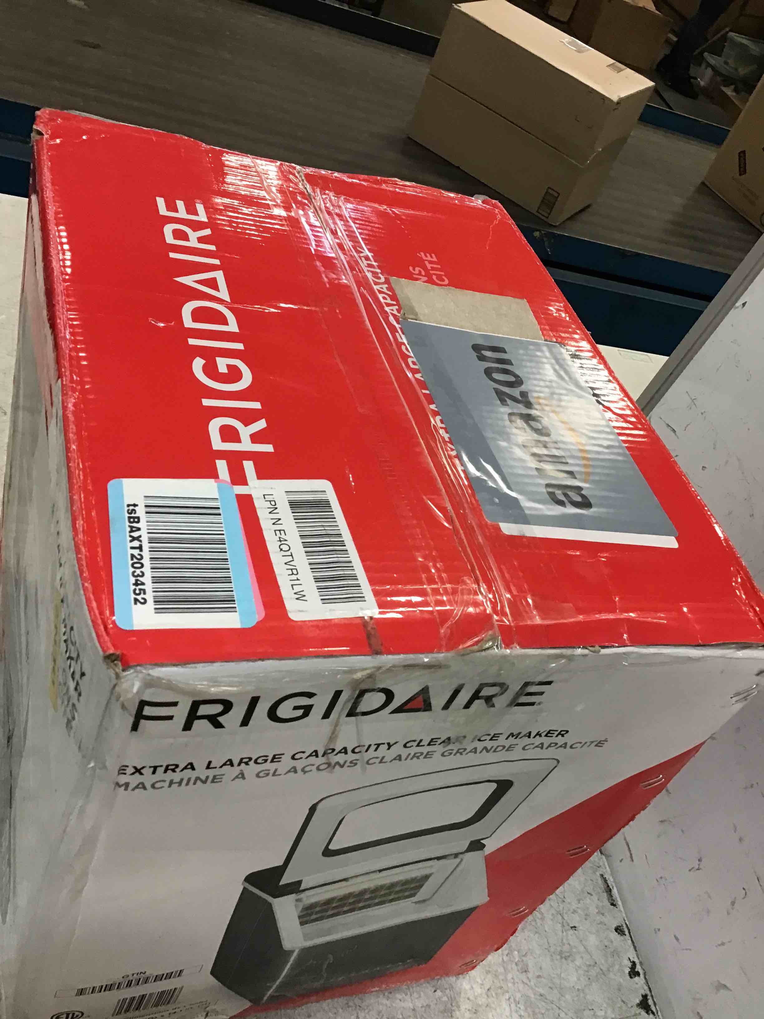 https://s3.amazonaws.com/lotting-images-prod/bidfta/PPE0009728_1724279758544.jpeg