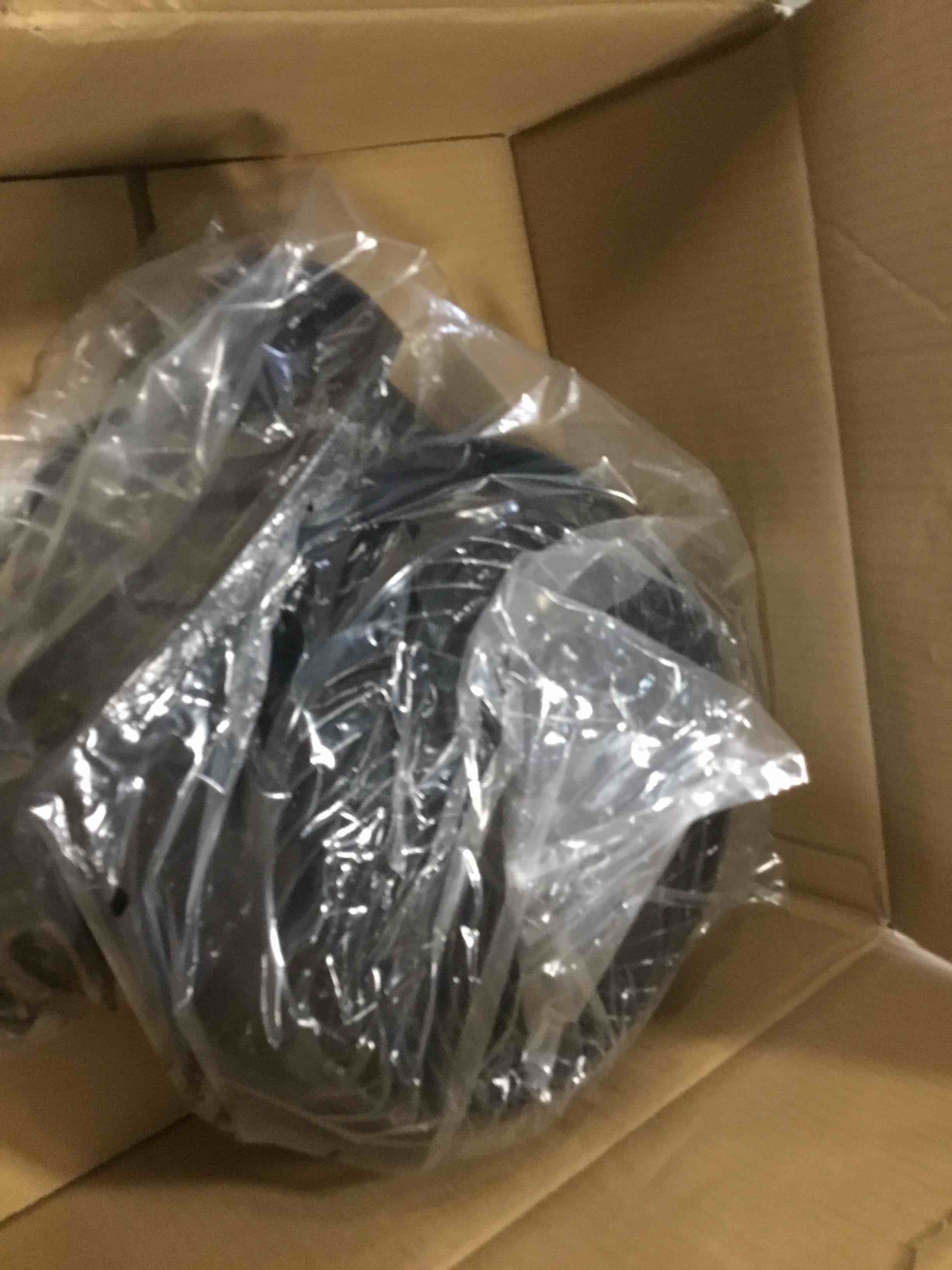 https://s3.amazonaws.com/lotting-images-prod/bidfta/PPE0011208_1724443922003.jpeg