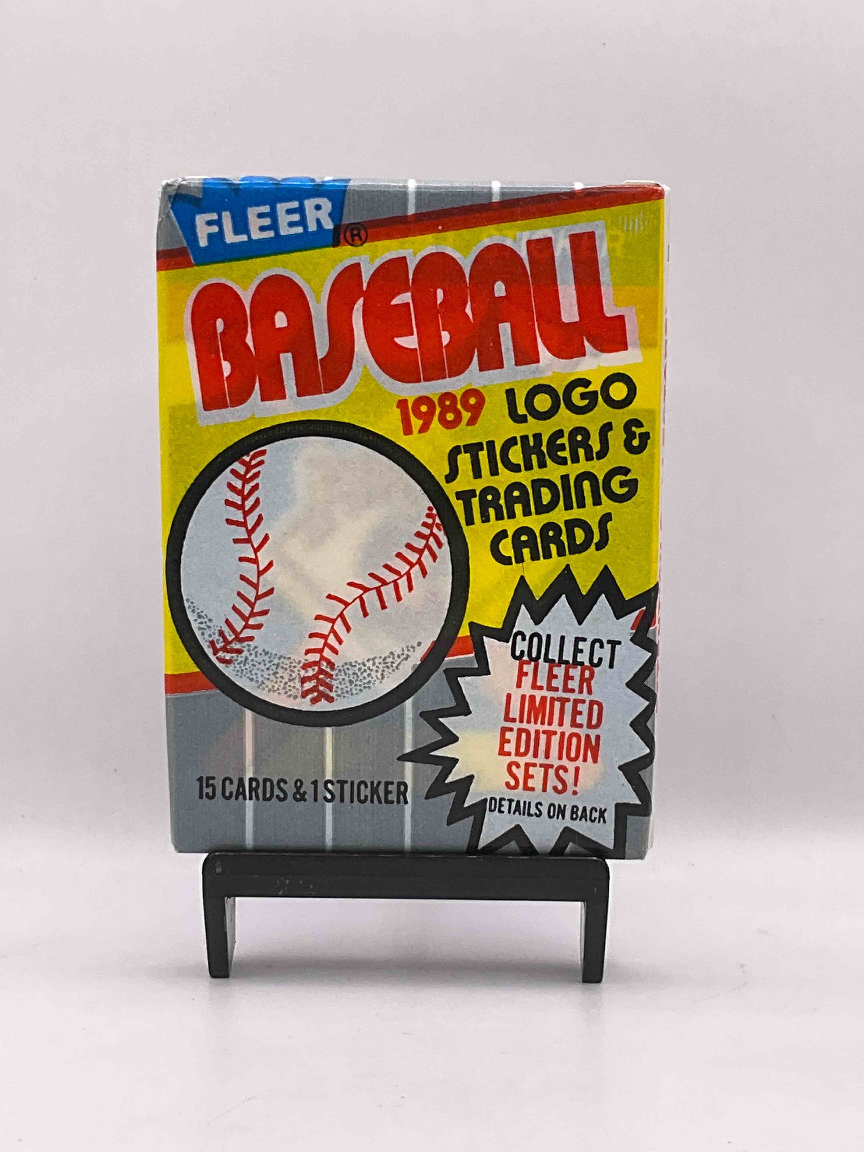 Loaded! 1989 Fleer Baseball Sports Card Wax Pack, Direct From Original Retail Case! This Is The Place To Search For Ken Griffey Jr's True Fleer Rookie Card #548 (PSA 10 Value $175+) & Billy Ripken & Randy Johnson Rookie Error Cards Worth Thousands! Getting Harder & Harder To Find!