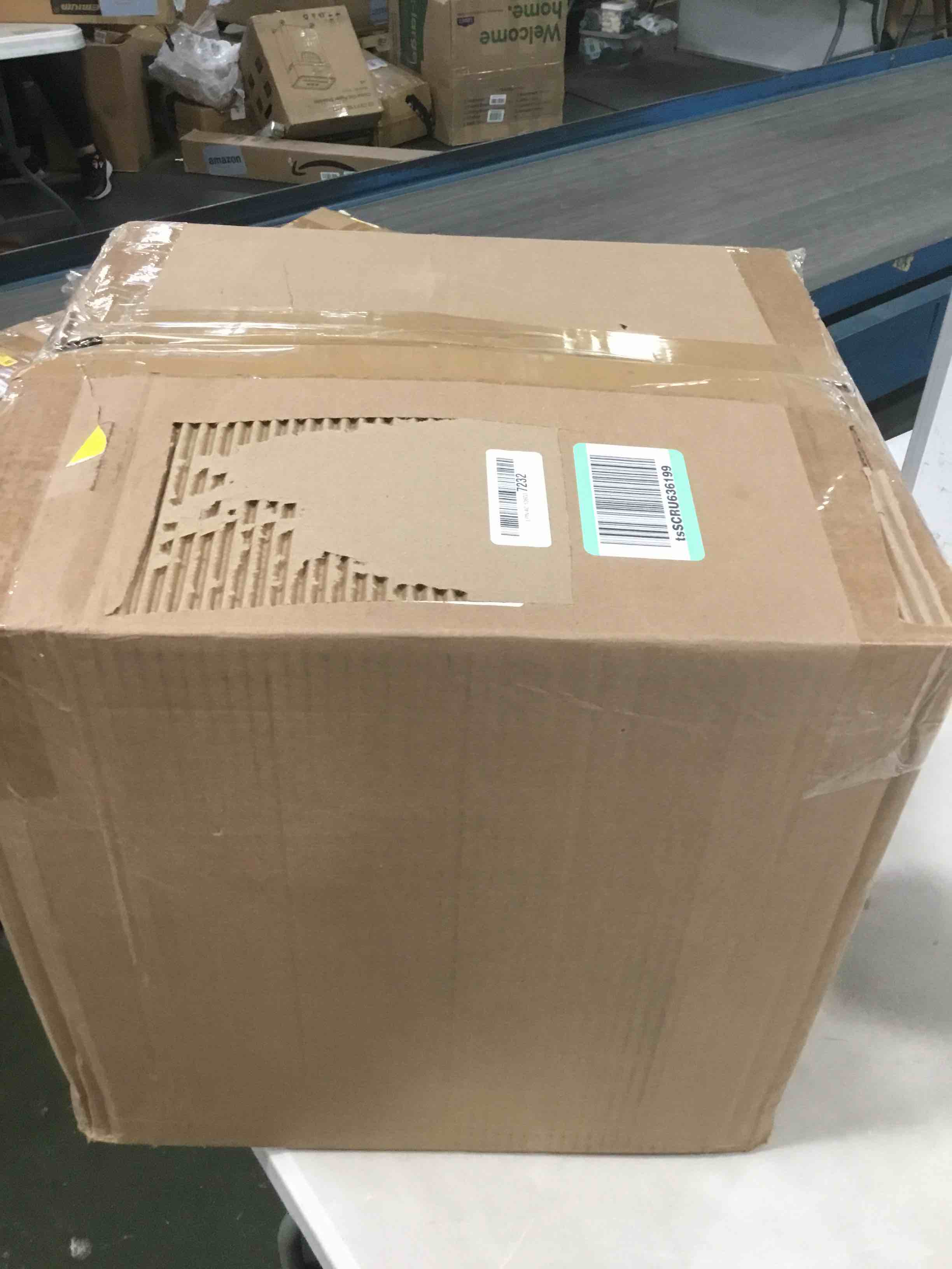 https://s3.amazonaws.com/lotting-images-prod/bidfta/PPE0014180_1726264966276.jpeg